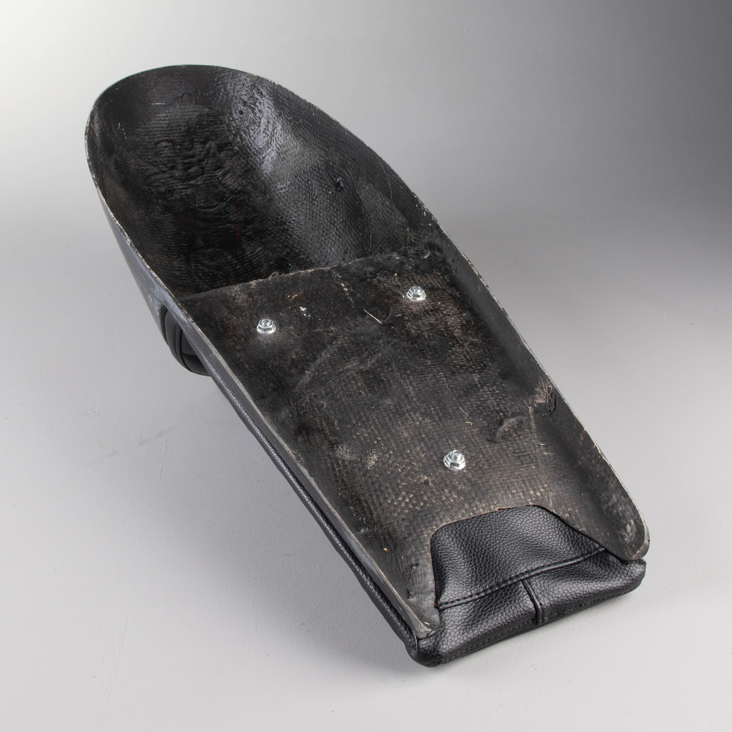 Snell Seat Knuckle Black