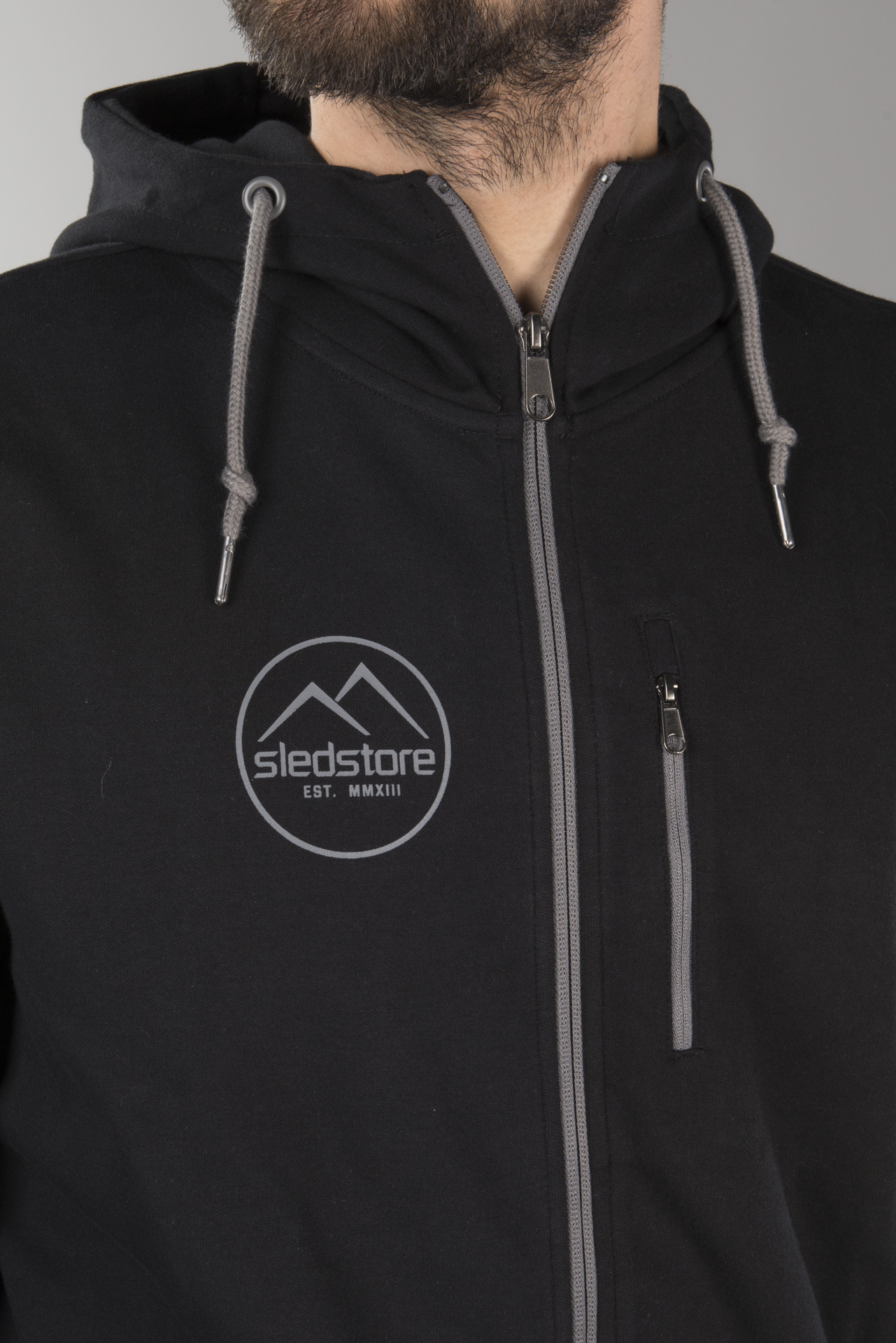 Chaqueta con capucha Sledstore