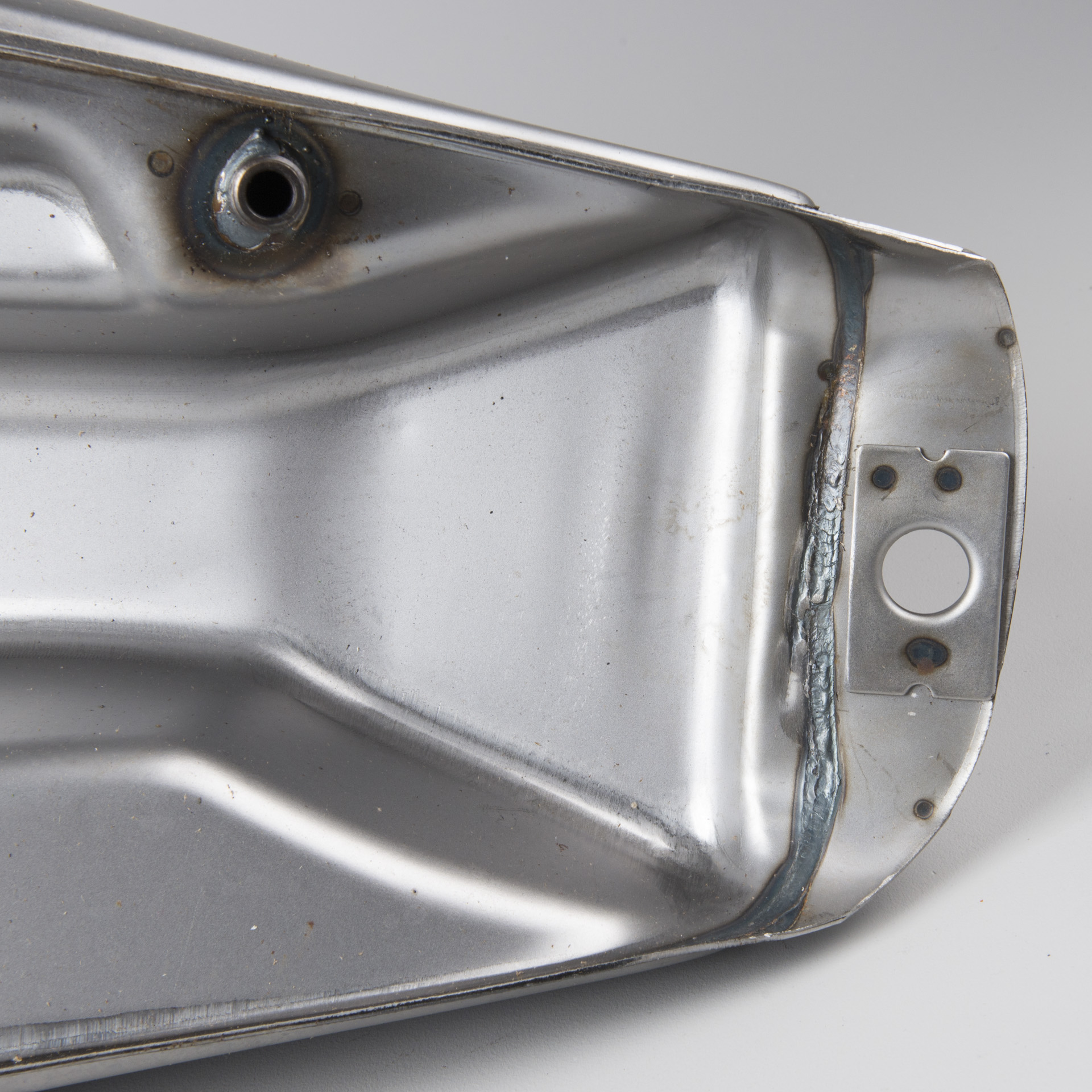 Snell Bobber Fuel Tank Raw