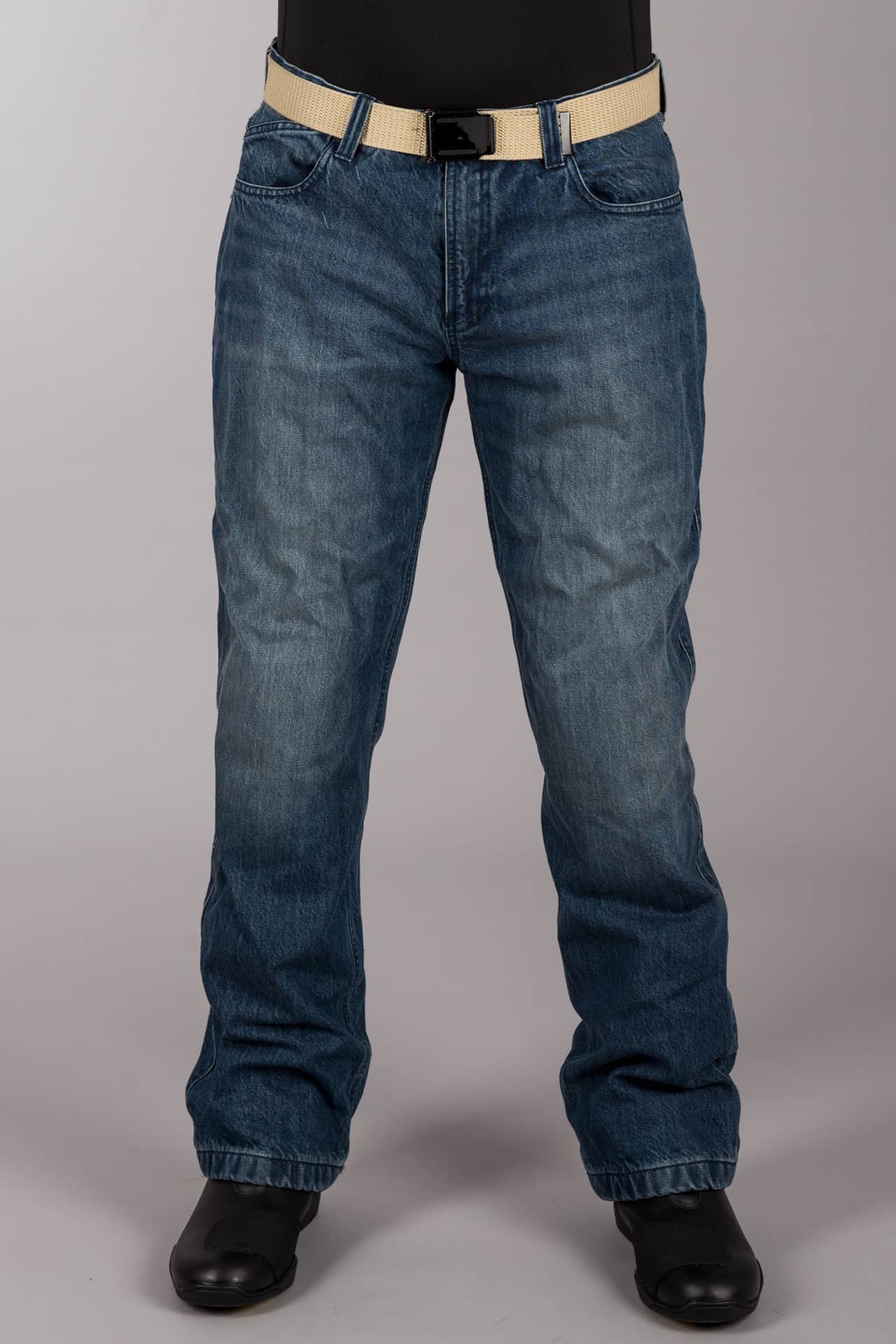fm jeans price