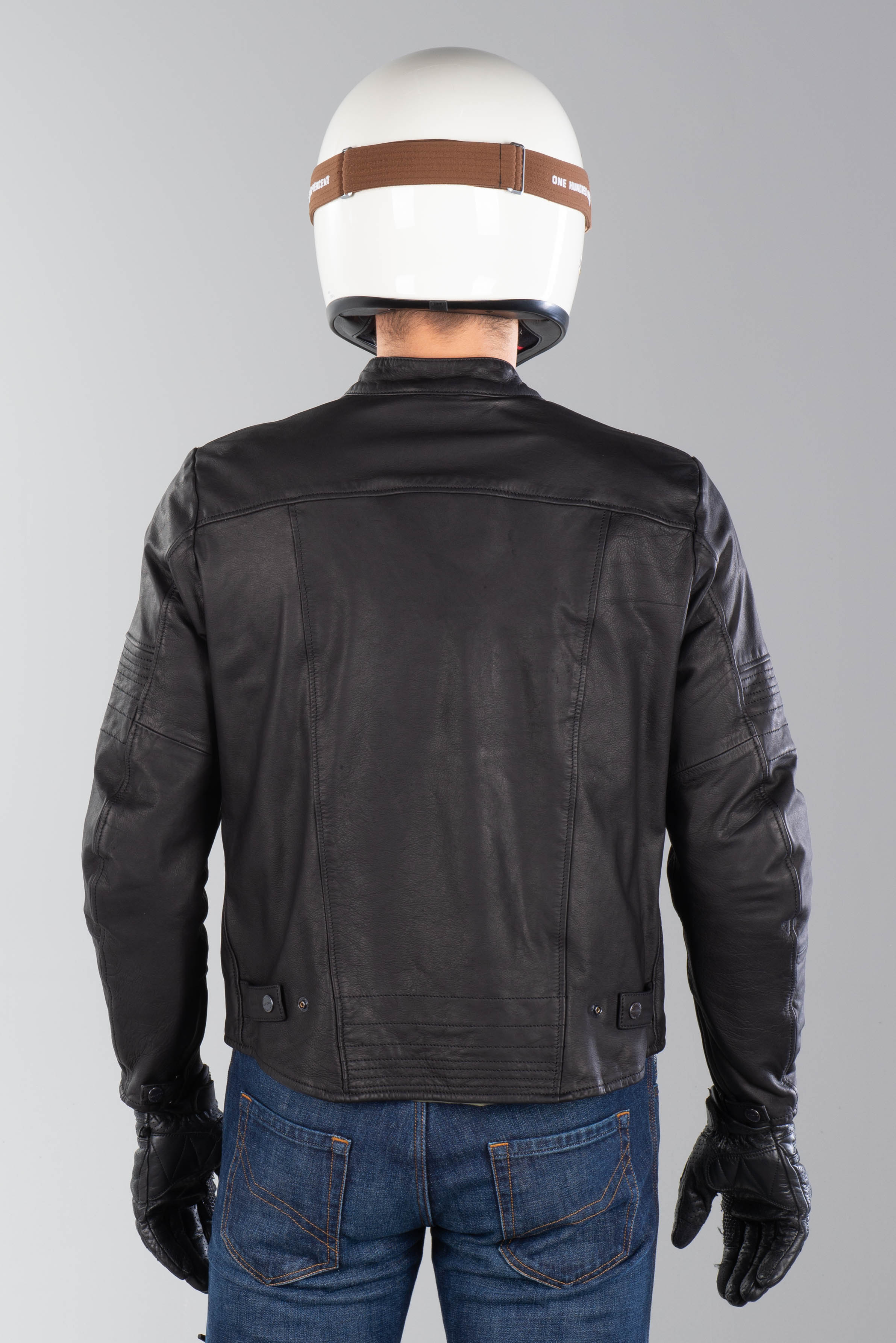 Skinnjakke Spidi Garage Robust Svart Nå 12% Du sparer Skinnjakke Alpinestars Brena Airflow Svart Mørkegrå Nå 4