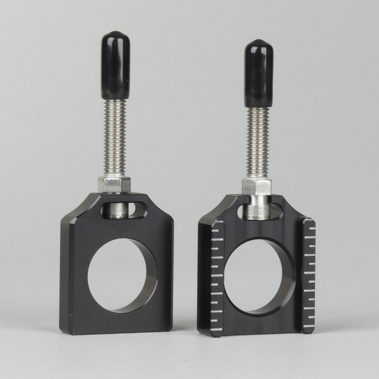 Achteras afstandhouder / bevestiging voor kettingspanner BOLT