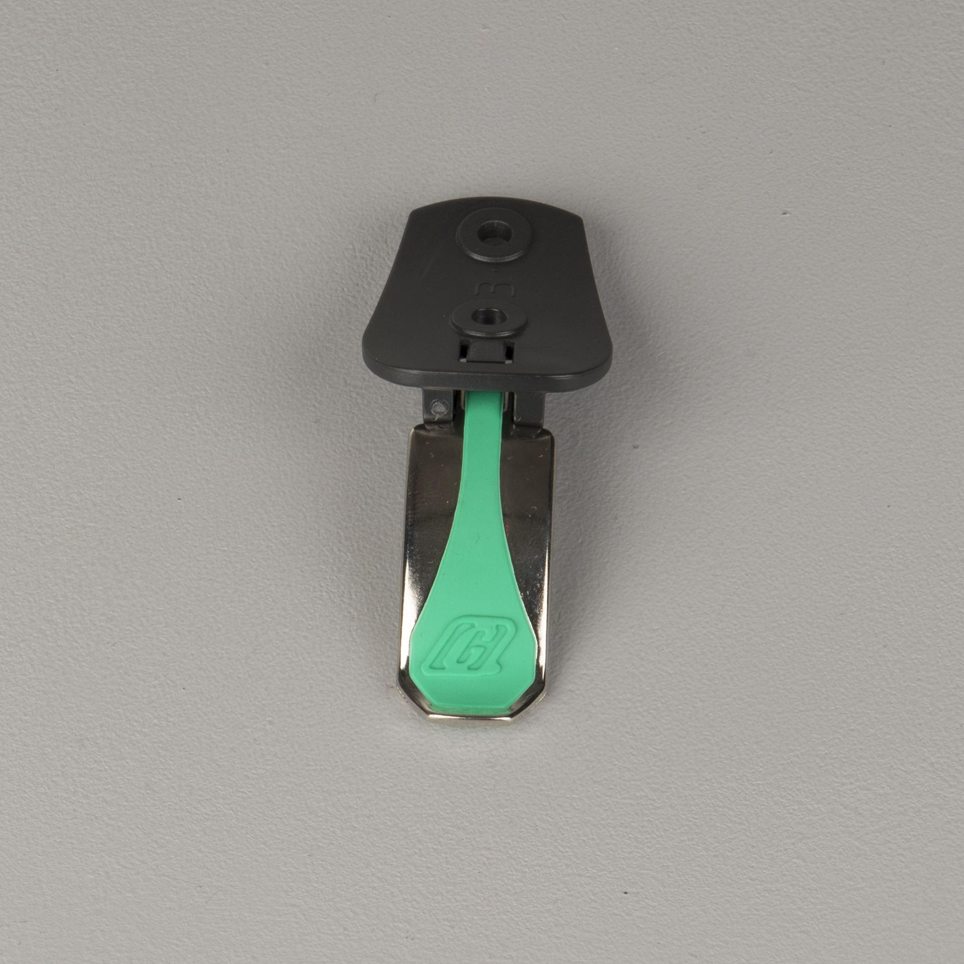 Attache Gaerne SG12