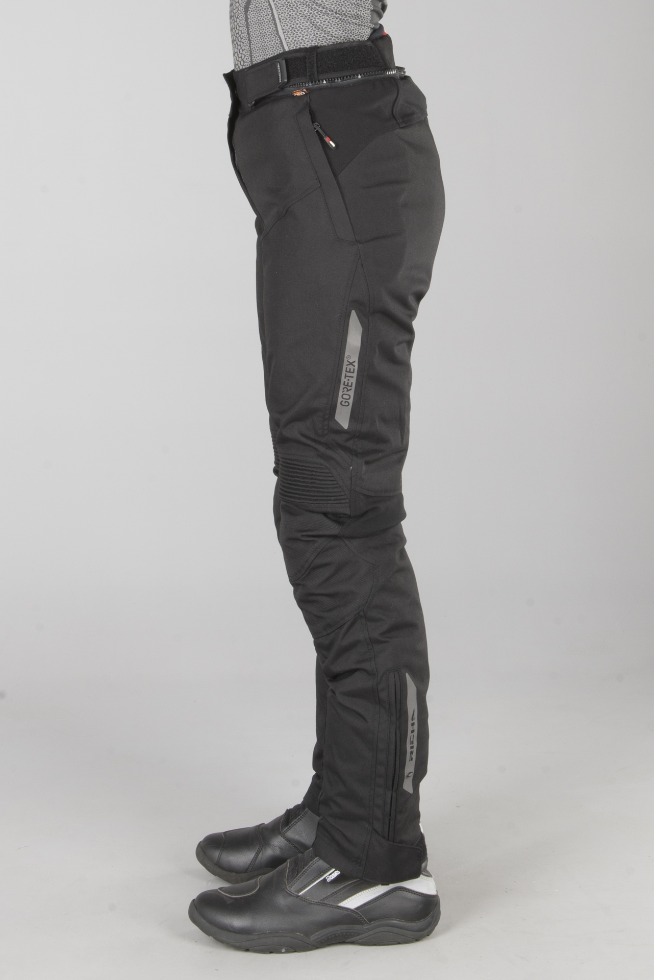 MC Bukse Dame Richa Cyclone Gore Tex® Lange ben Svart MC Bukse Richa Cyclone Gore Tex® Svart Laveste prisgaranti