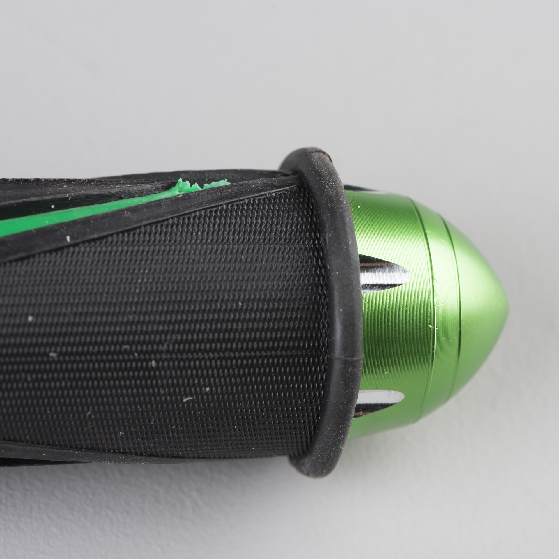 Snell Combat Grips