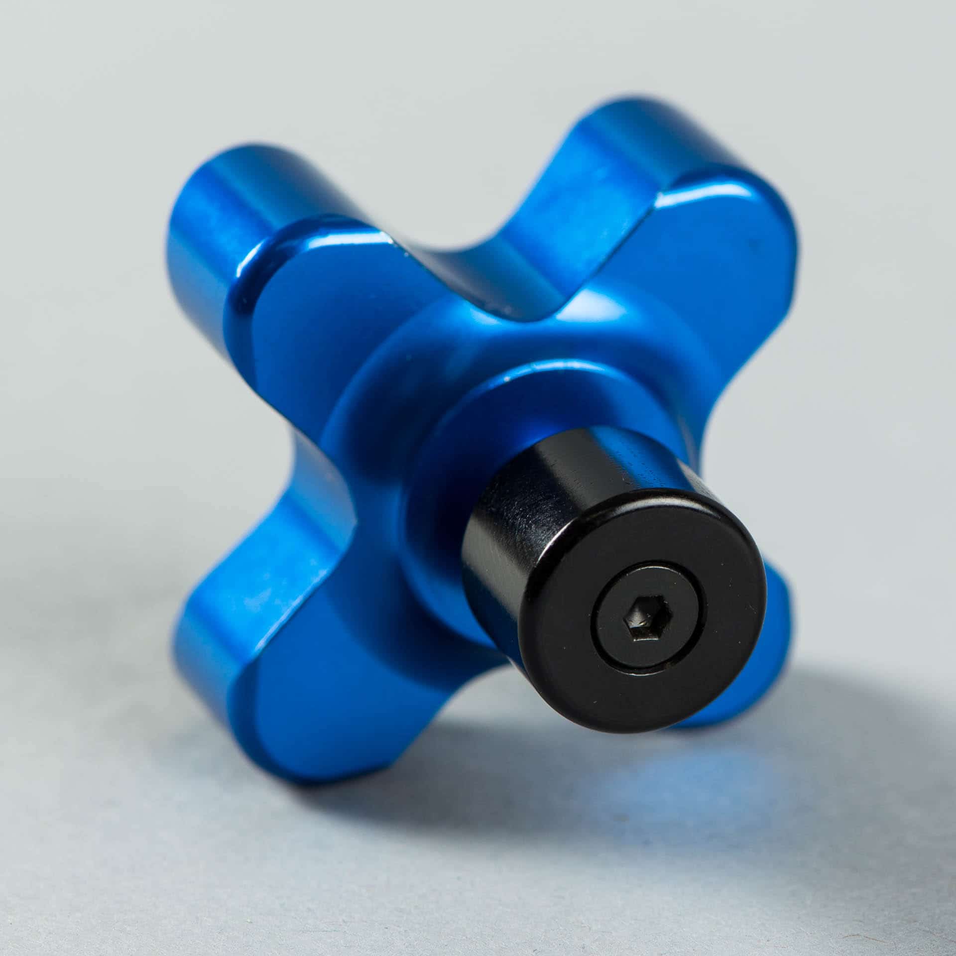 Twenty Holeshot Device