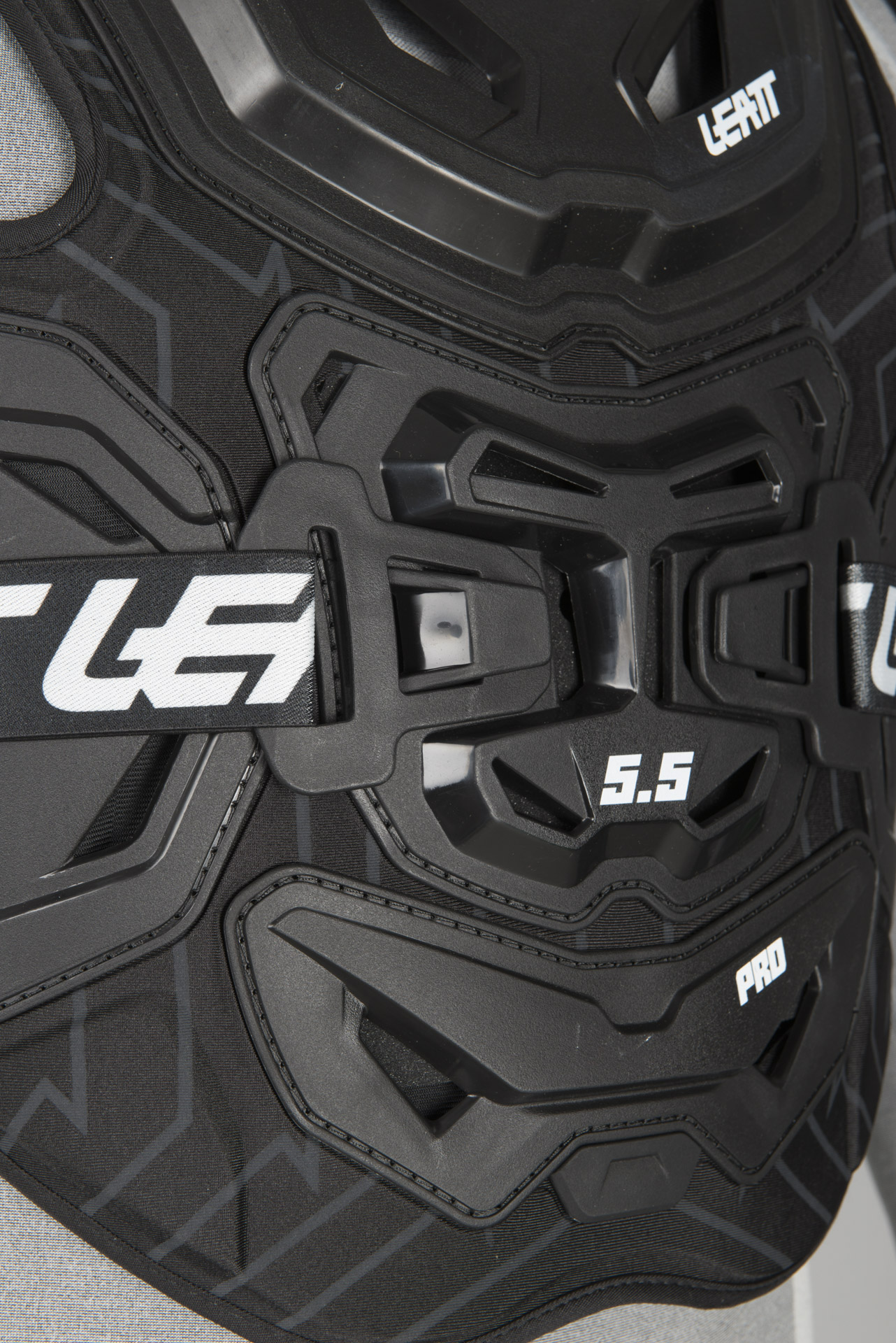 Leatt Chest Protection 5.5 Pro