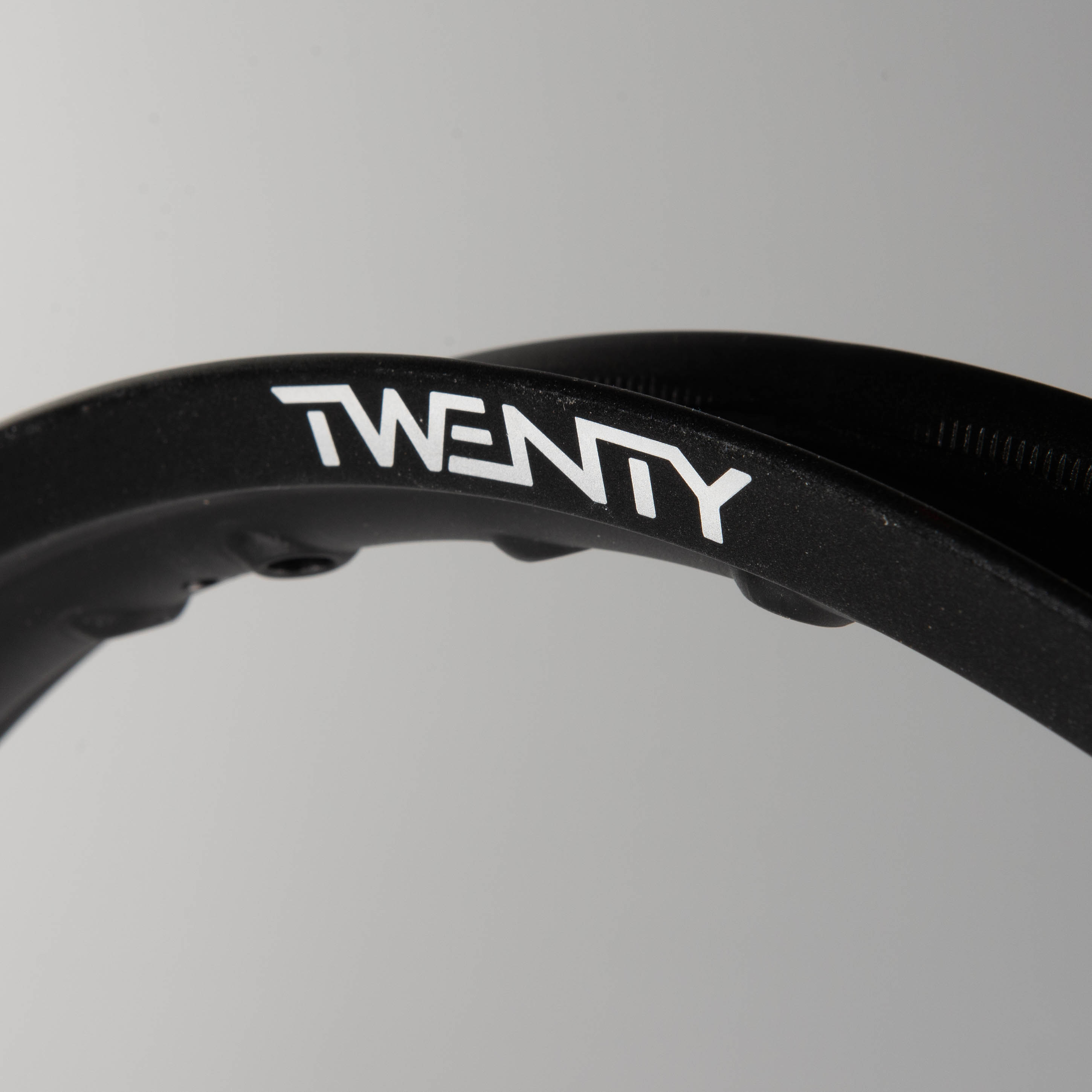 Llanta Delantera Twenty 21"