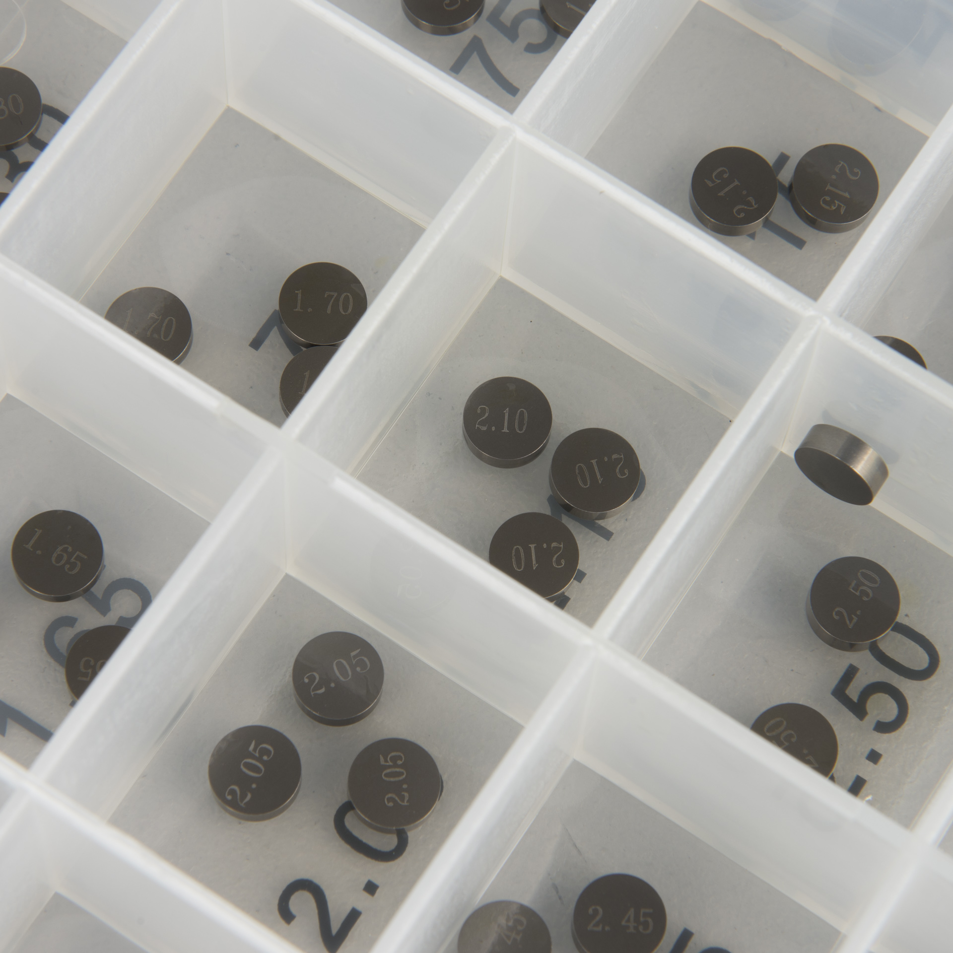 Wiseco 7.48mm Valve Shim Set 1.2-3.5mm | 24mx