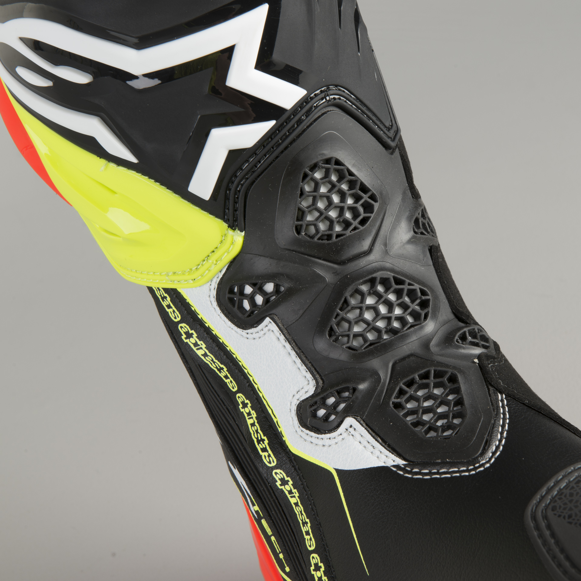 MC Saappaat Alpinestars Supertech R Musta Punainen Neon Keltainen MC Saappaat Alpinestars Supertech R Musta Punainen Neon Keltainen