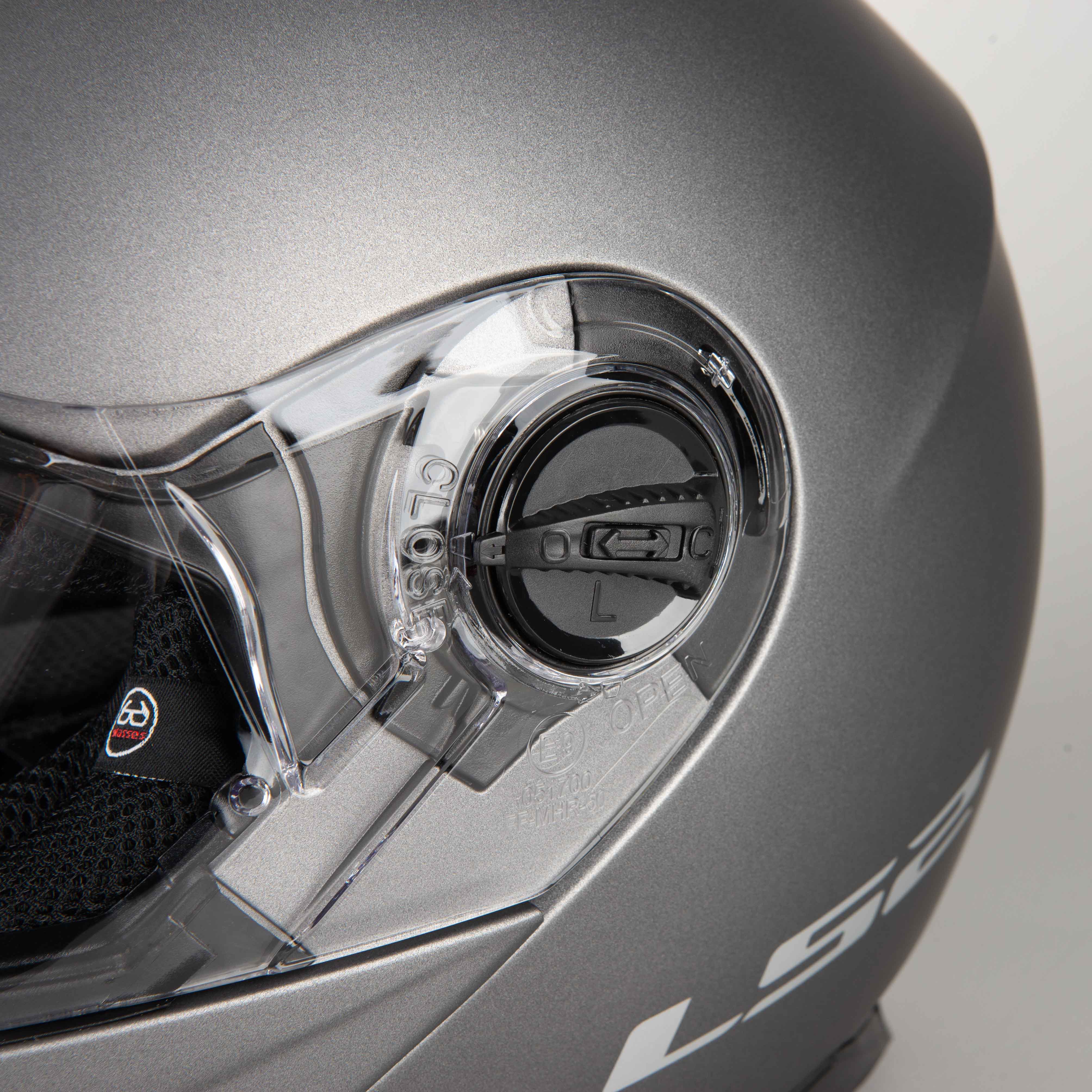 LS2 FF325 Strobe Modular Helmet