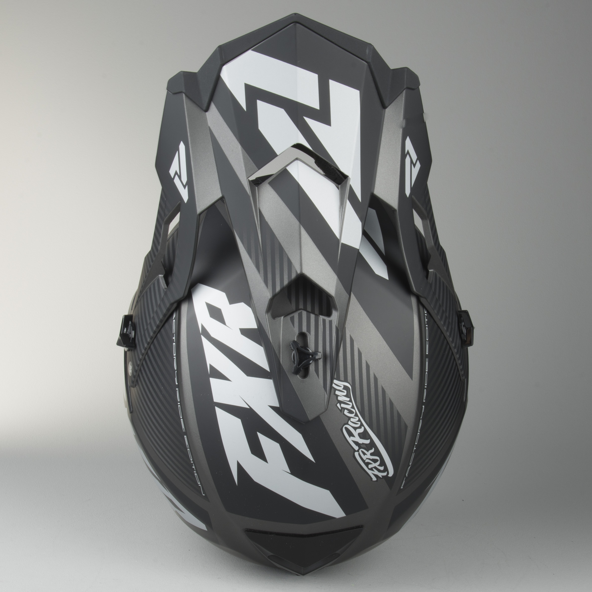 x1 cross helmet price