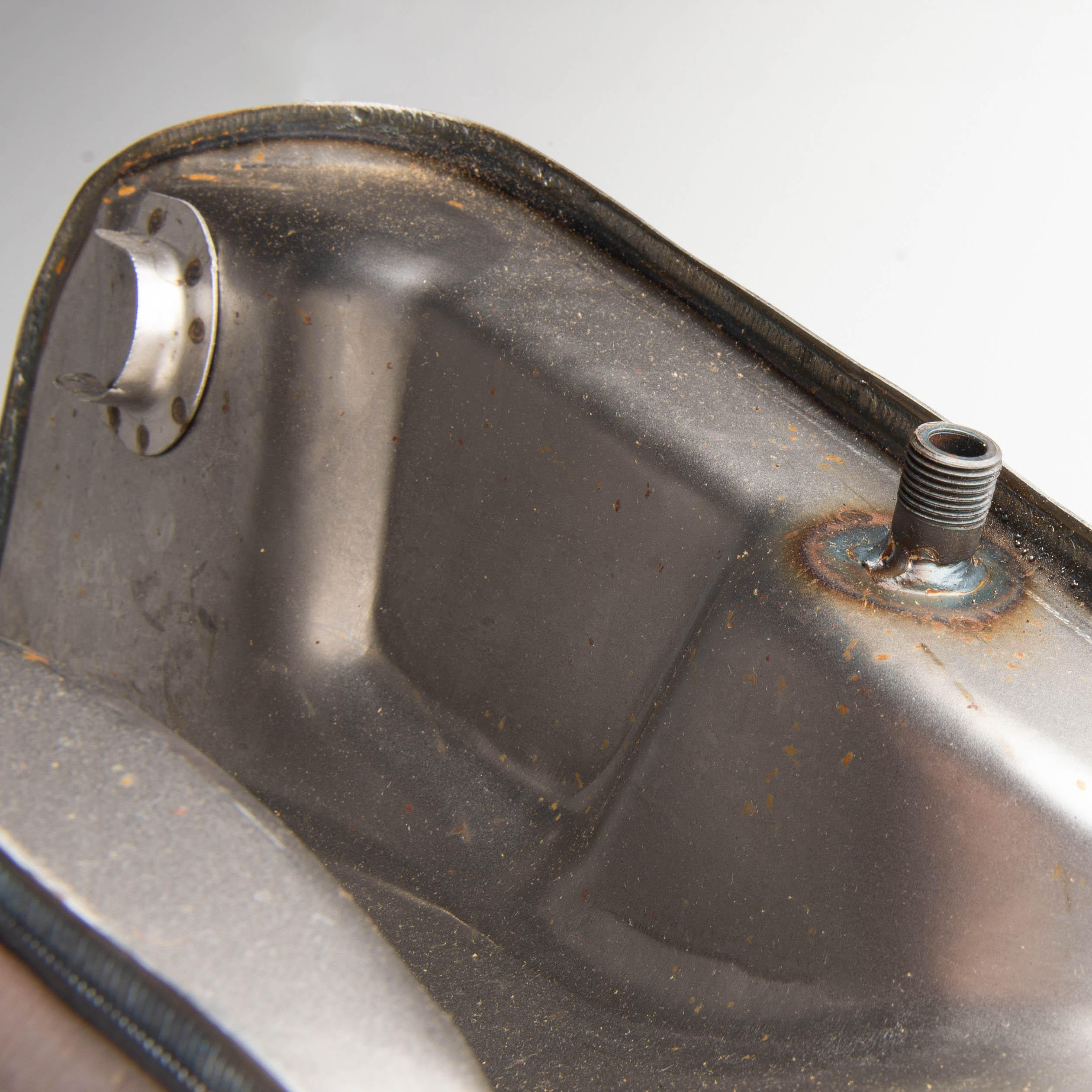 Snell Unforgiven Fuel Tank Raw