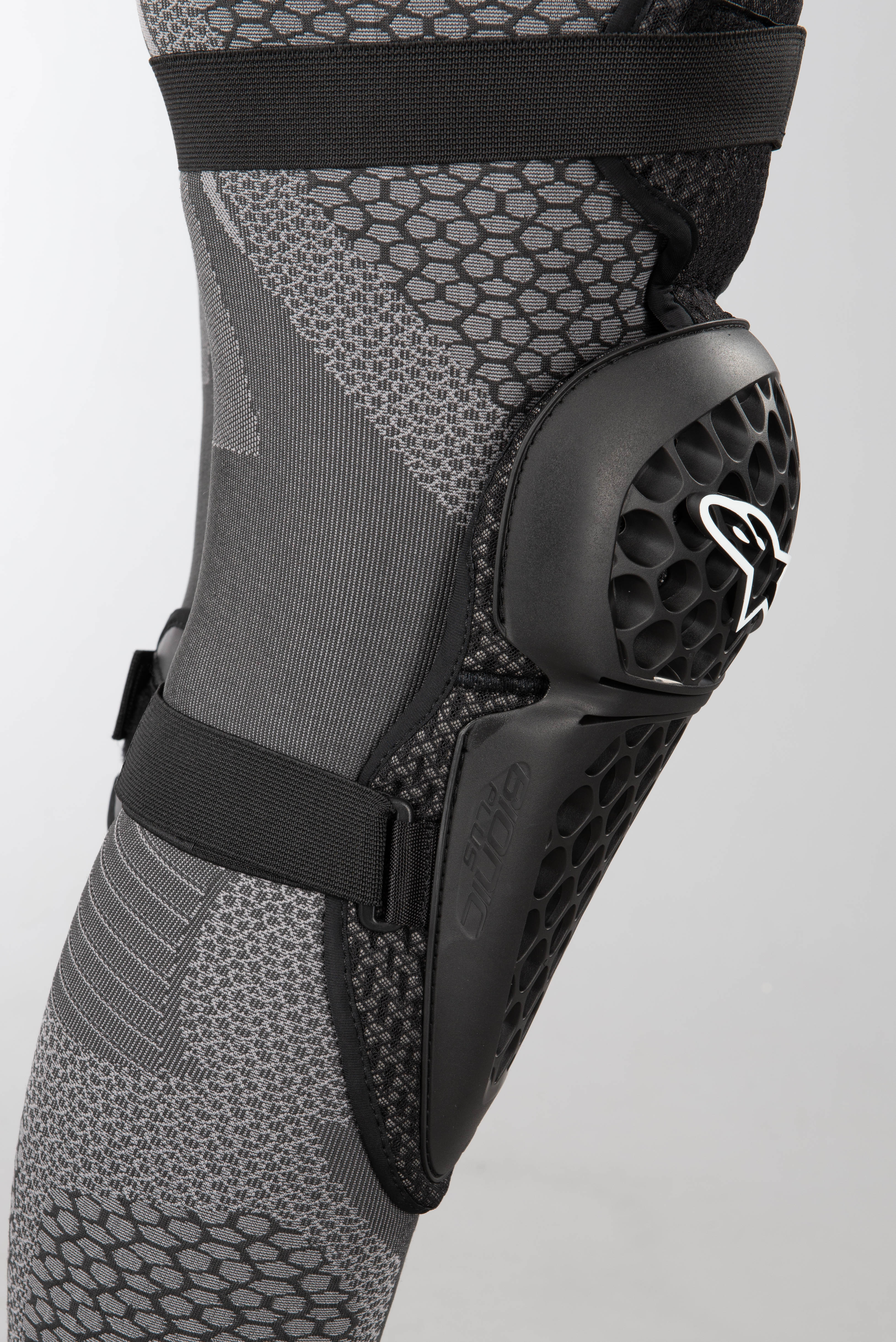 Alpinestars Bionic Plus Knee Protection Black Now 5 Savings XLmoto.eu