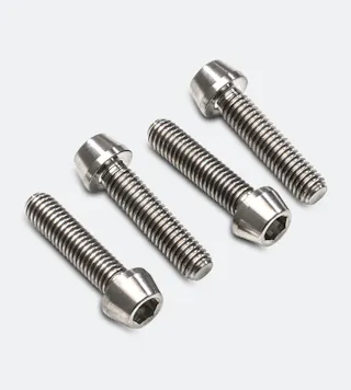 Skruesæt til Passagerfodhvilerholder CNC Racing M8x35 – Titanium