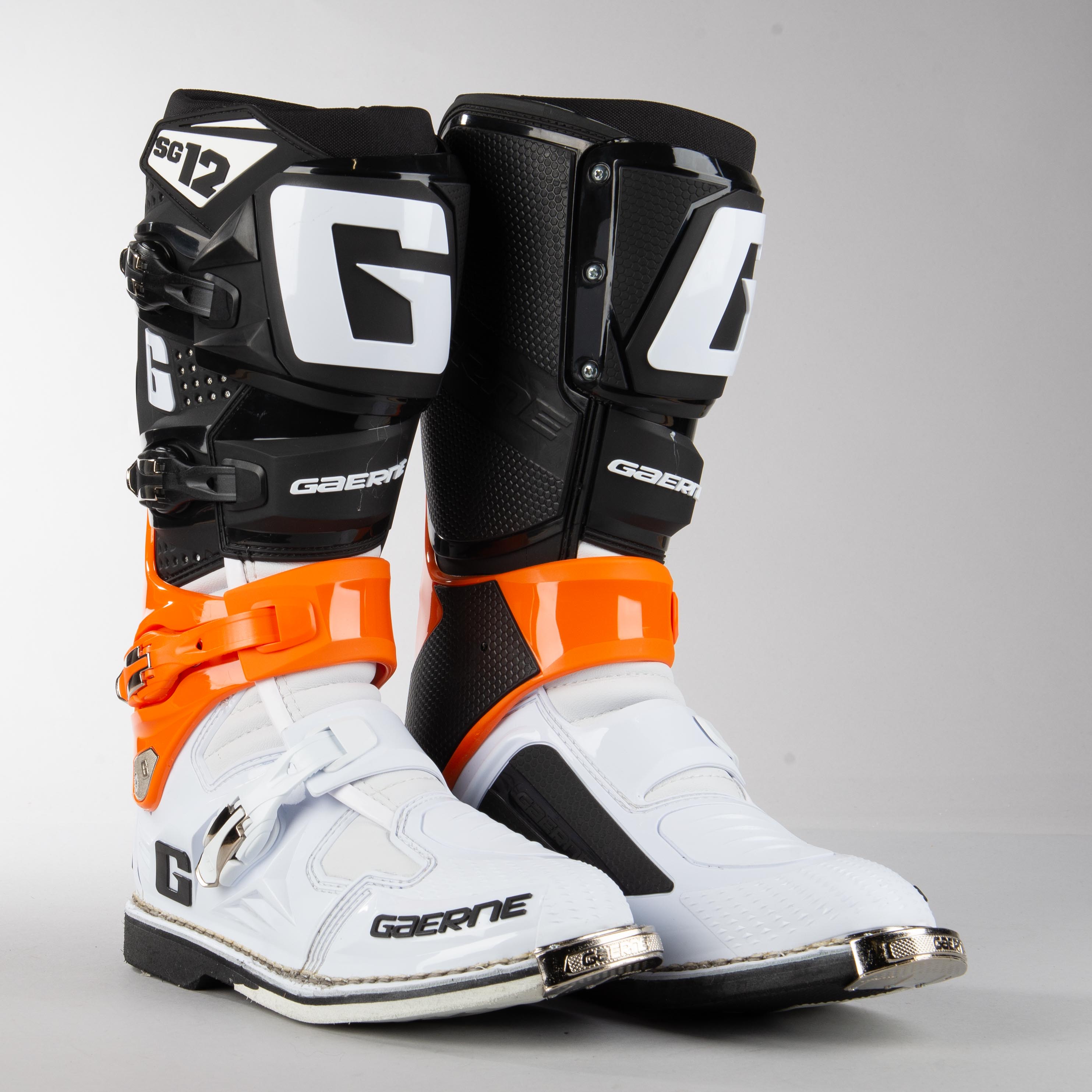 Gaerne SG 12 Crosstövlar Svart Vit Orange Nu 10% rabatt Gaerne Crosstövel SG 12 Vit