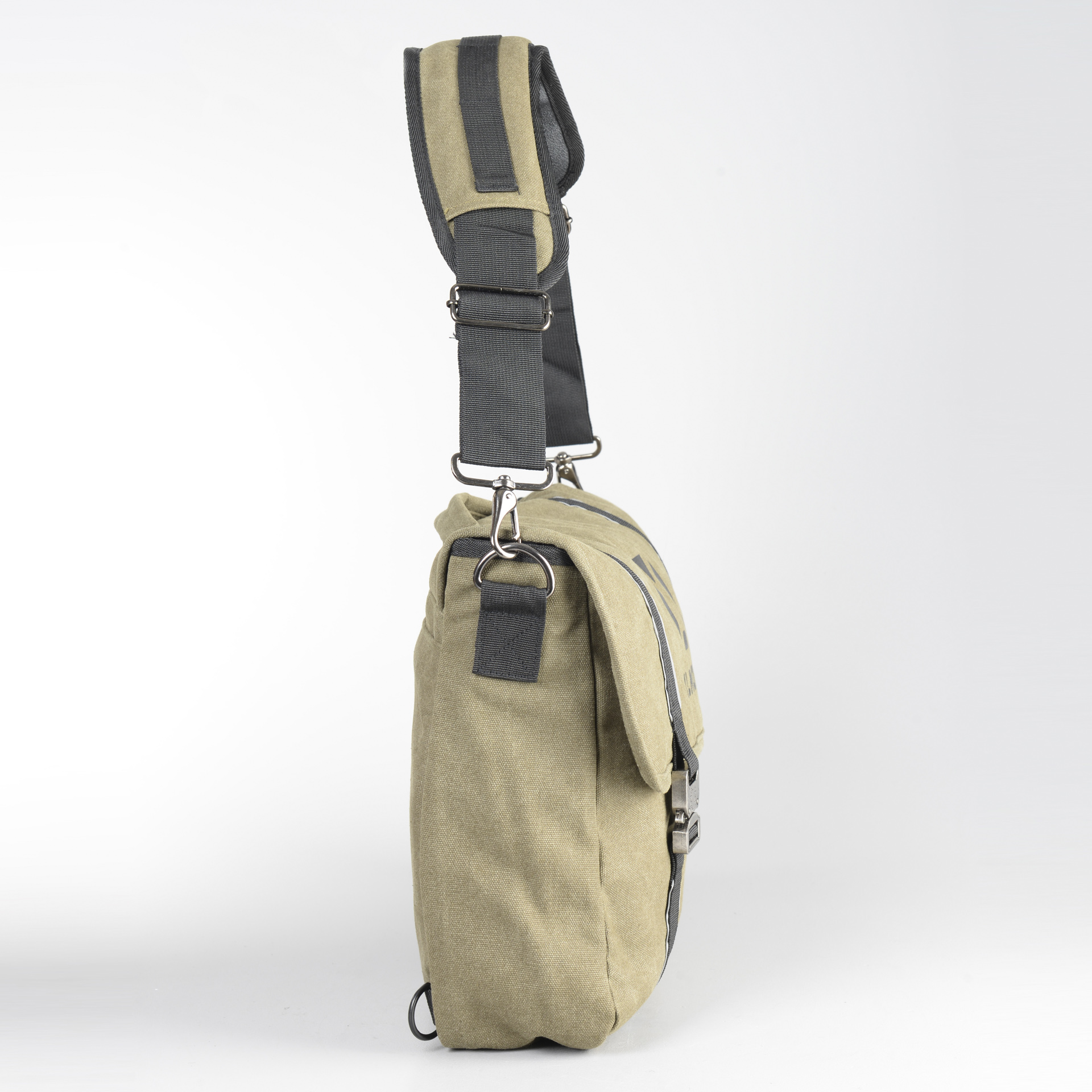 MC Veske XLMOTO Messenger Vintage Nå 64% Du sparer MC Veske XLMOTO Messenger Vintage Nå 64% Du sparer