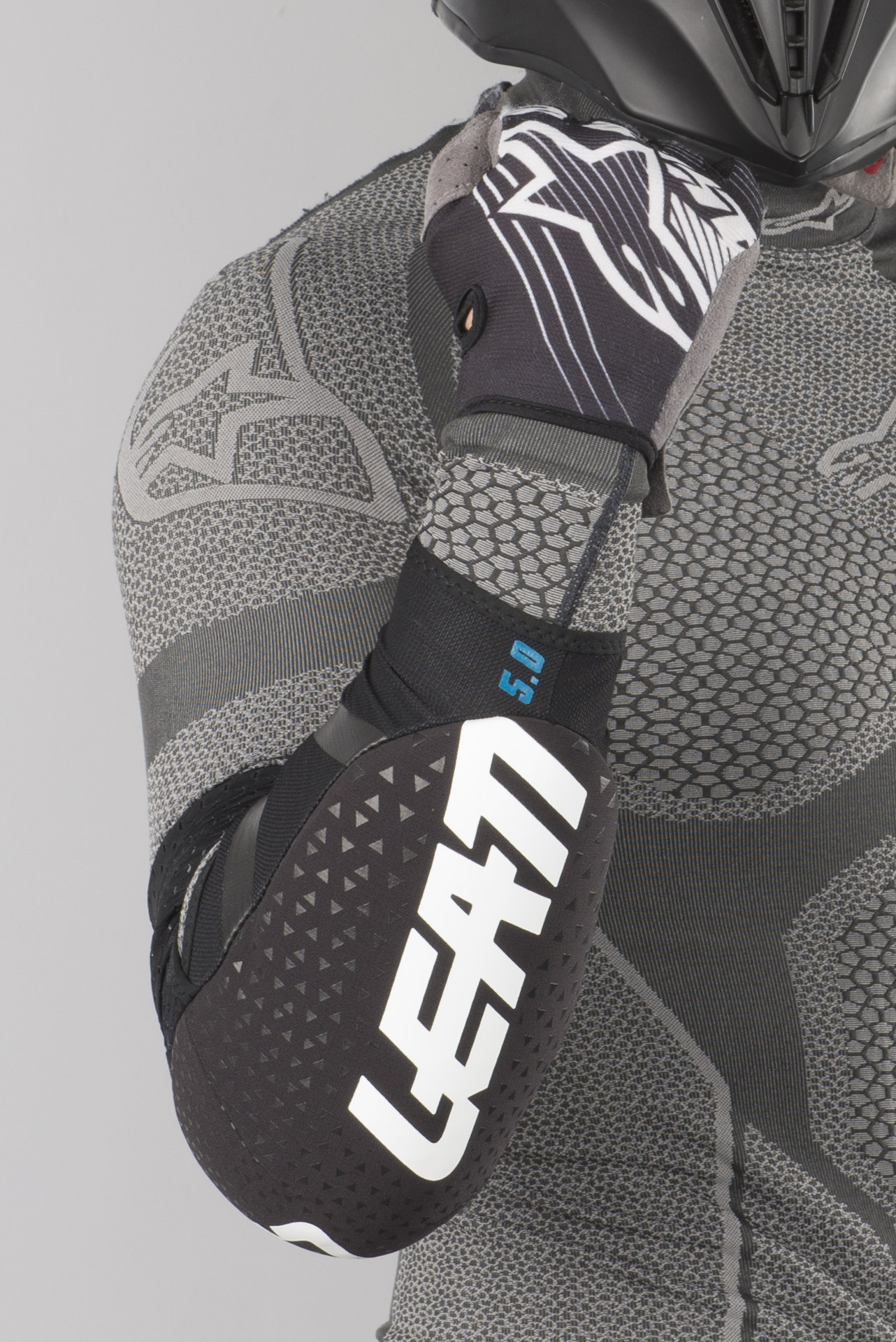 Leatt 3DF 5.0 Elbow Protection White-Black