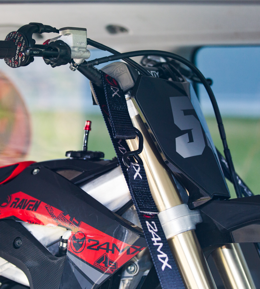 24MX Pull Up Straps