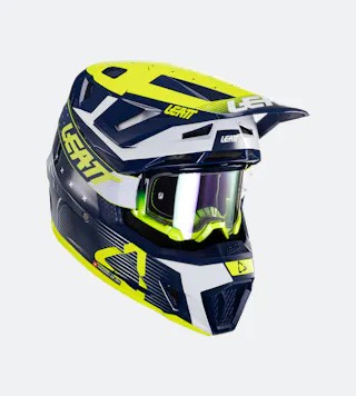 Leatt Moto 7.5 V24 MX Helmet Kit with Goggles