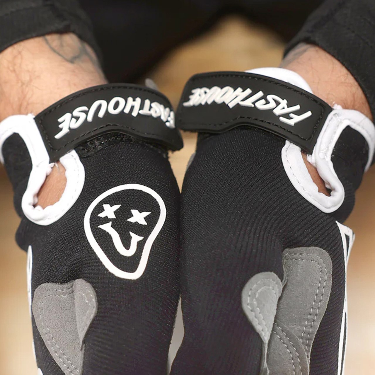 Guantes MX Fasthouse Speed Style The Bird