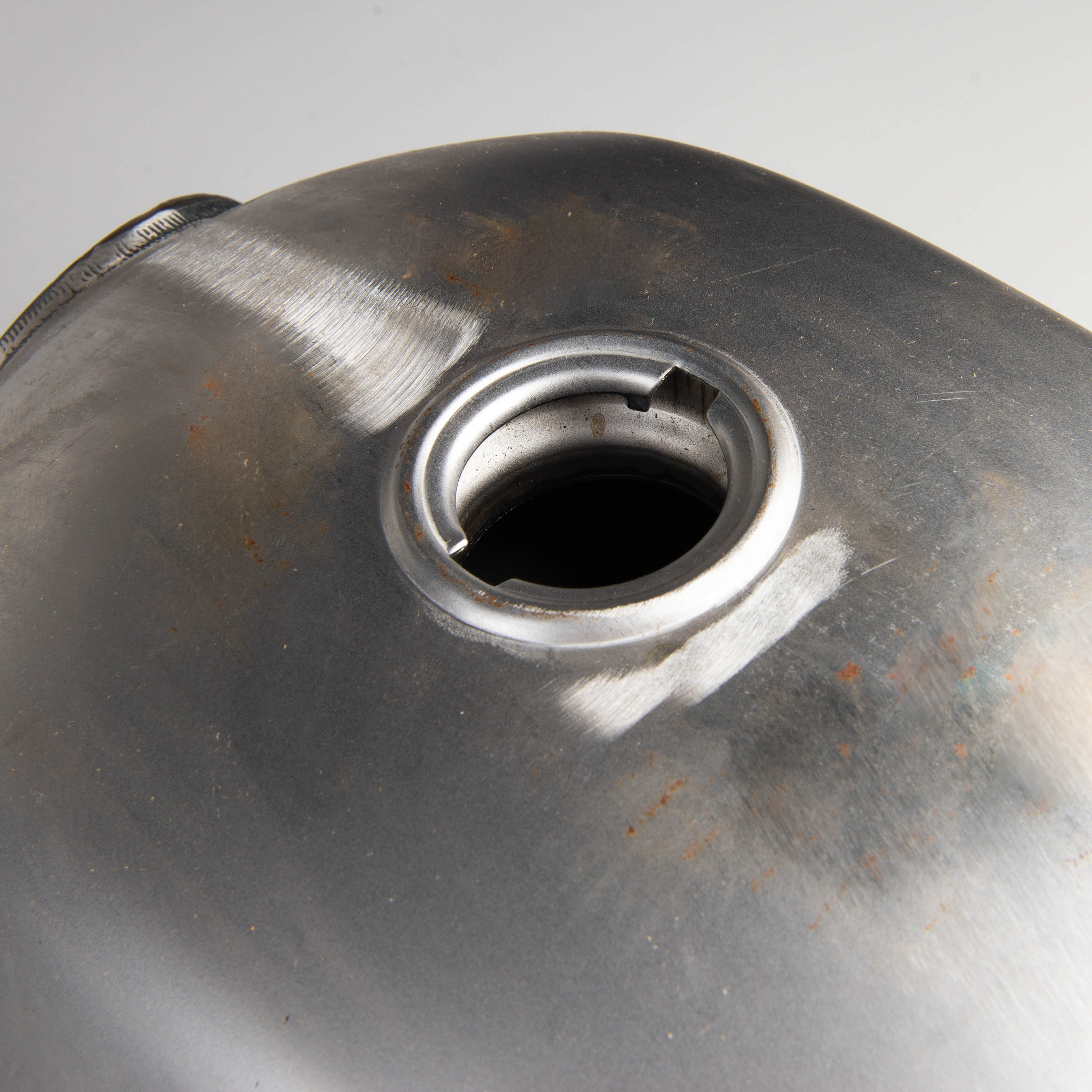 Snell Unforgiven Fuel Tank Raw