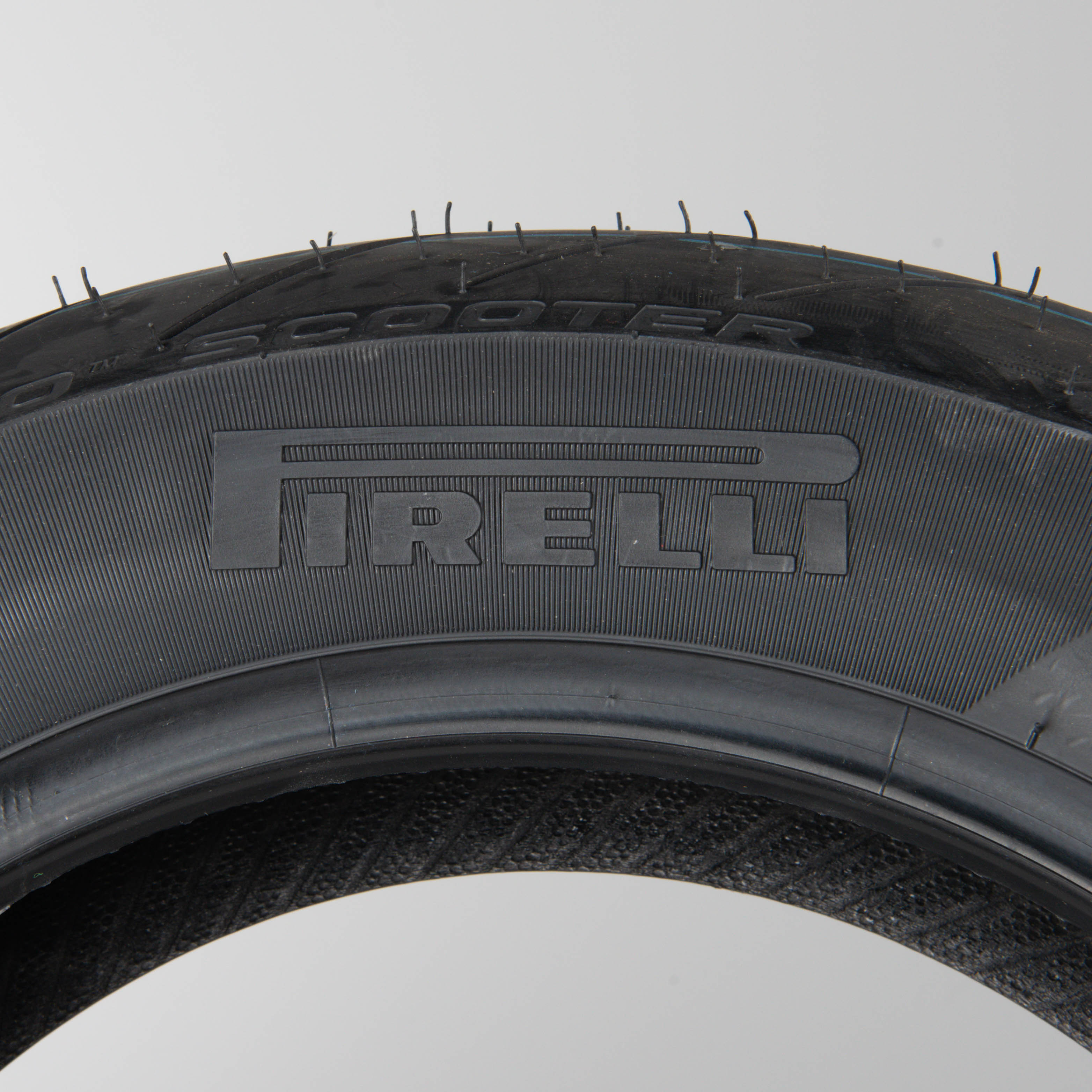 Pirelli DIABLO™ ROSSO SCOOTER Rear Scooter Tyre