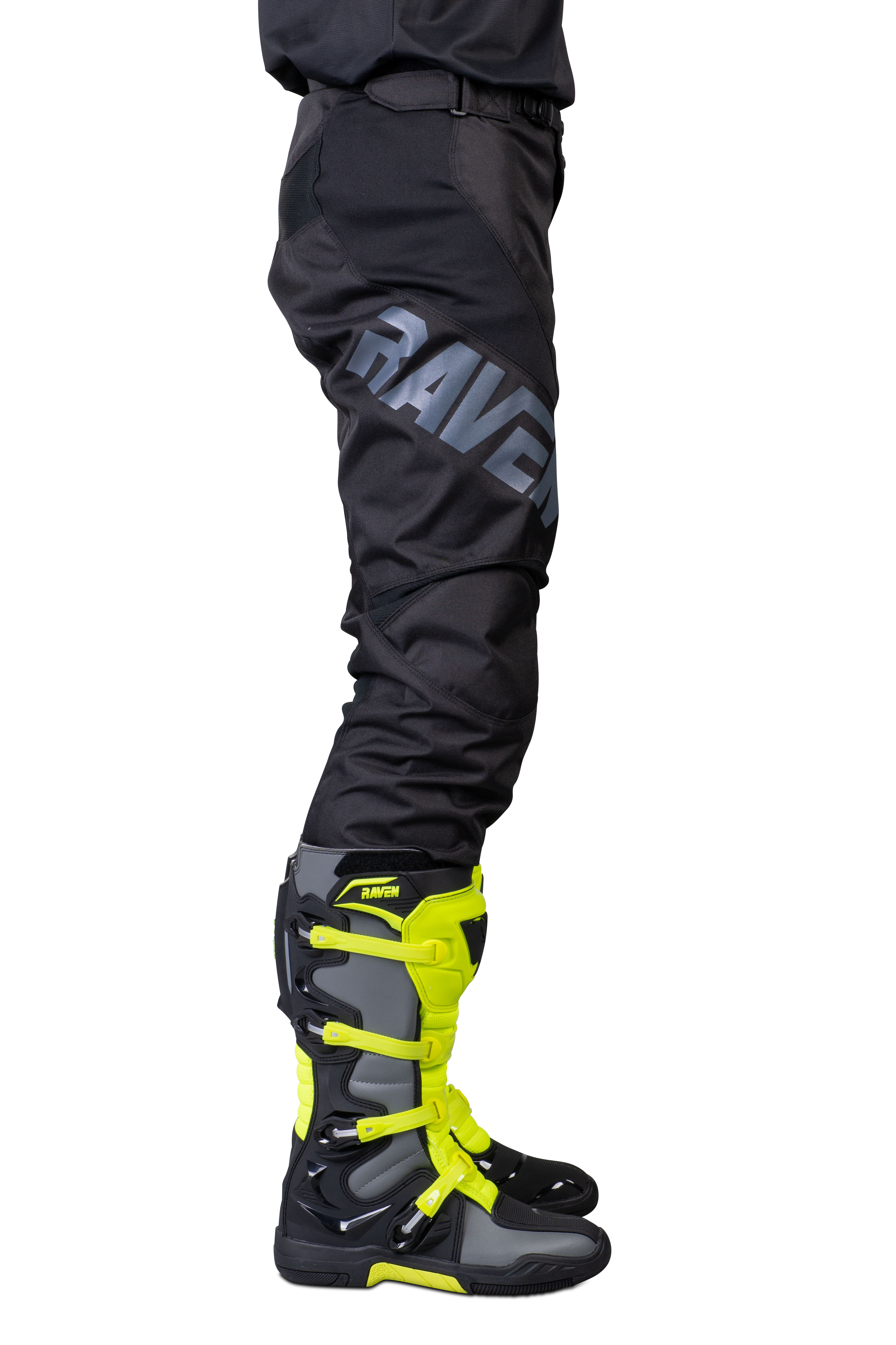 Pantalones de Cross Raven Verve