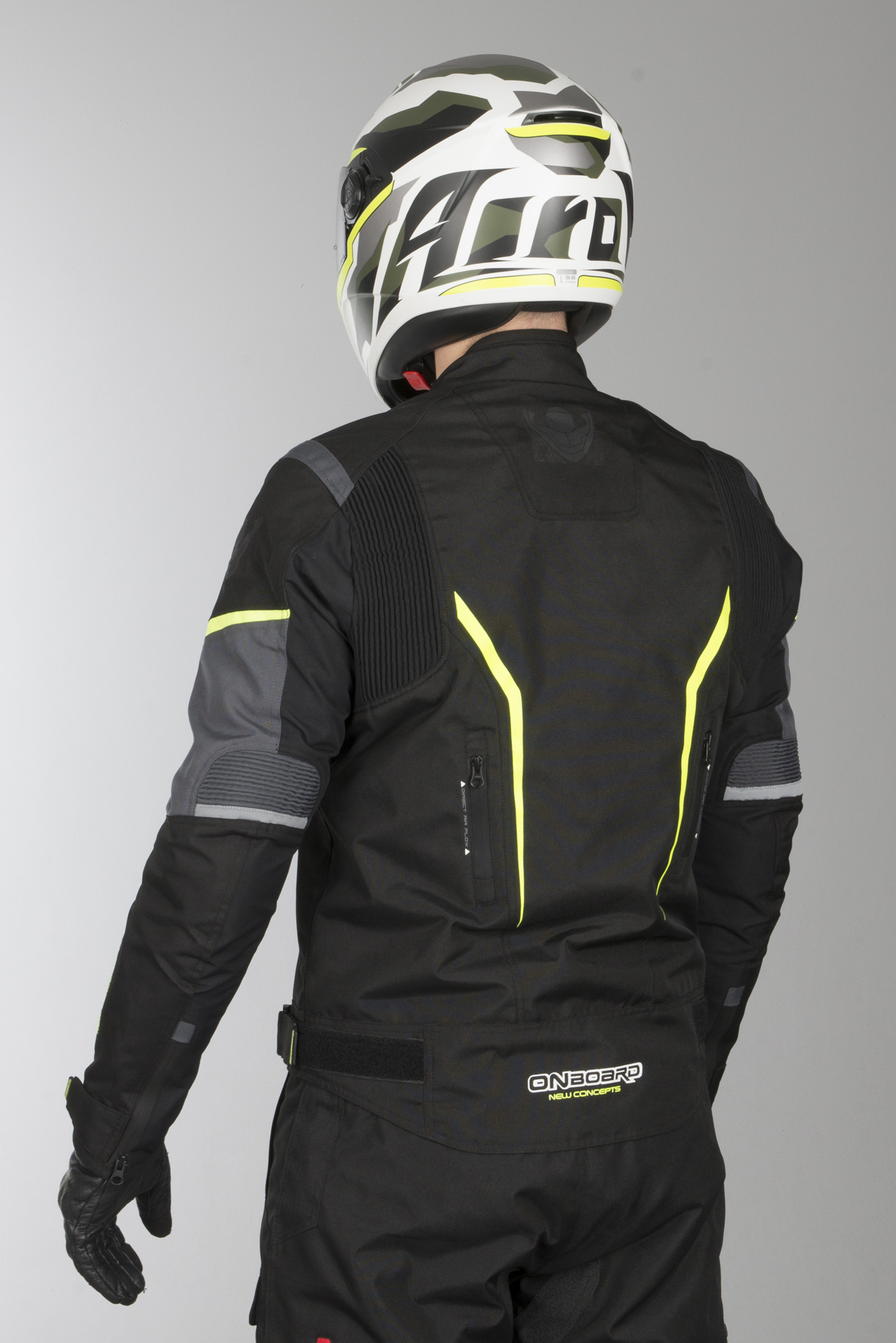 ON BOARD Dynamic Short Jacket