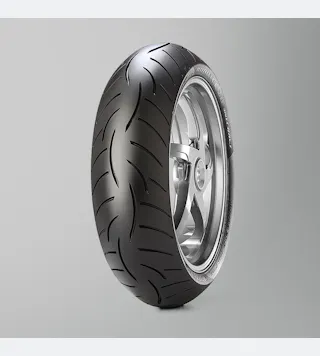 Tagumine Mootorrattarehv Metzeler Roadtec Z8 Interact 18"