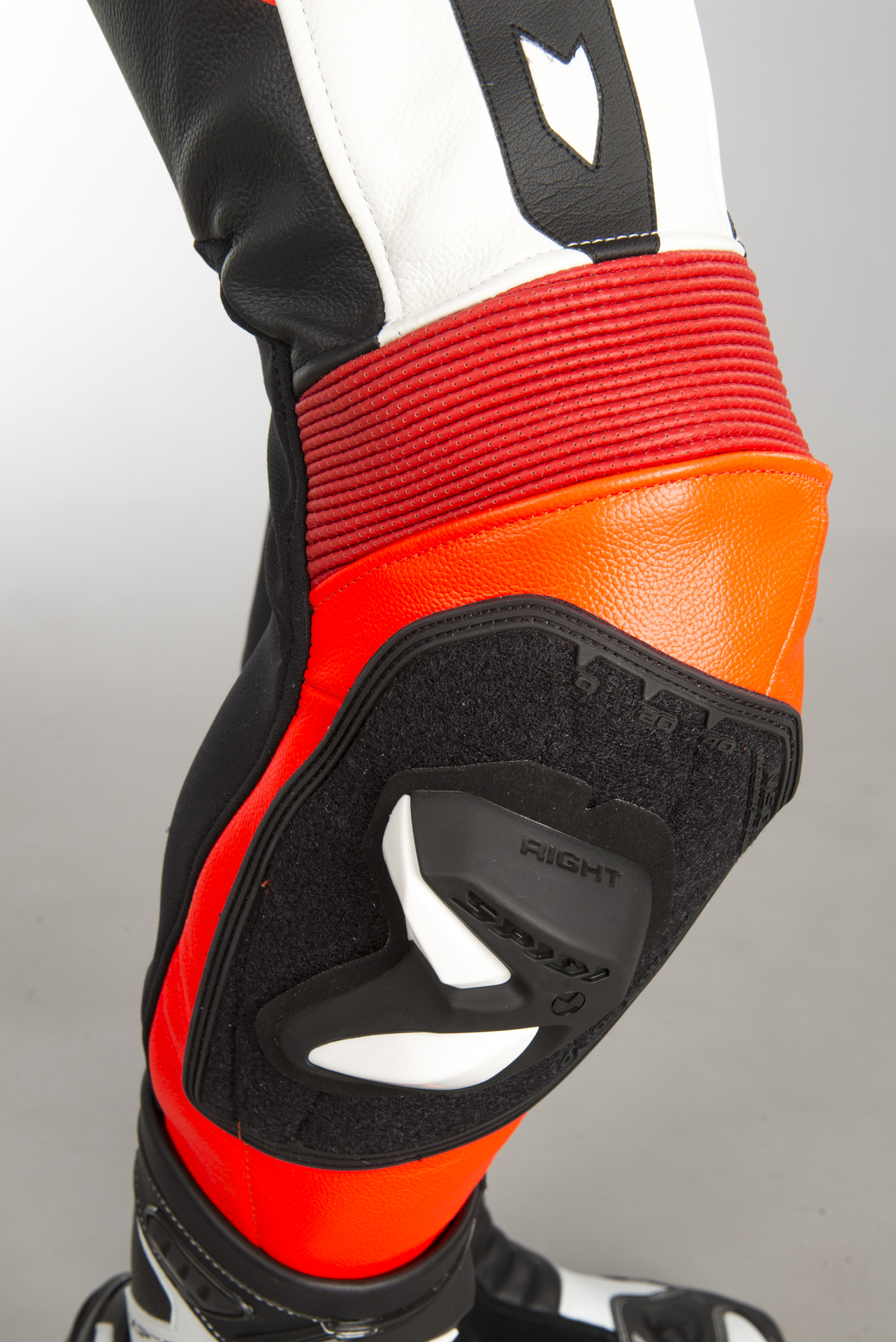 Mono de cuero Spidi Sport War Perforado Pro