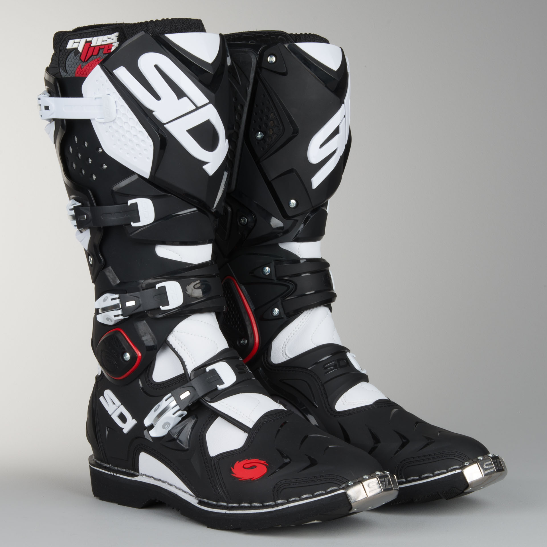 Crosstövlar Sidi Crossfire 2 Svart Vit Nu 11% rabatt 24mx.se SIDI CROSSFIRE 2 STÖVEL SVARTVIT Absolut MX