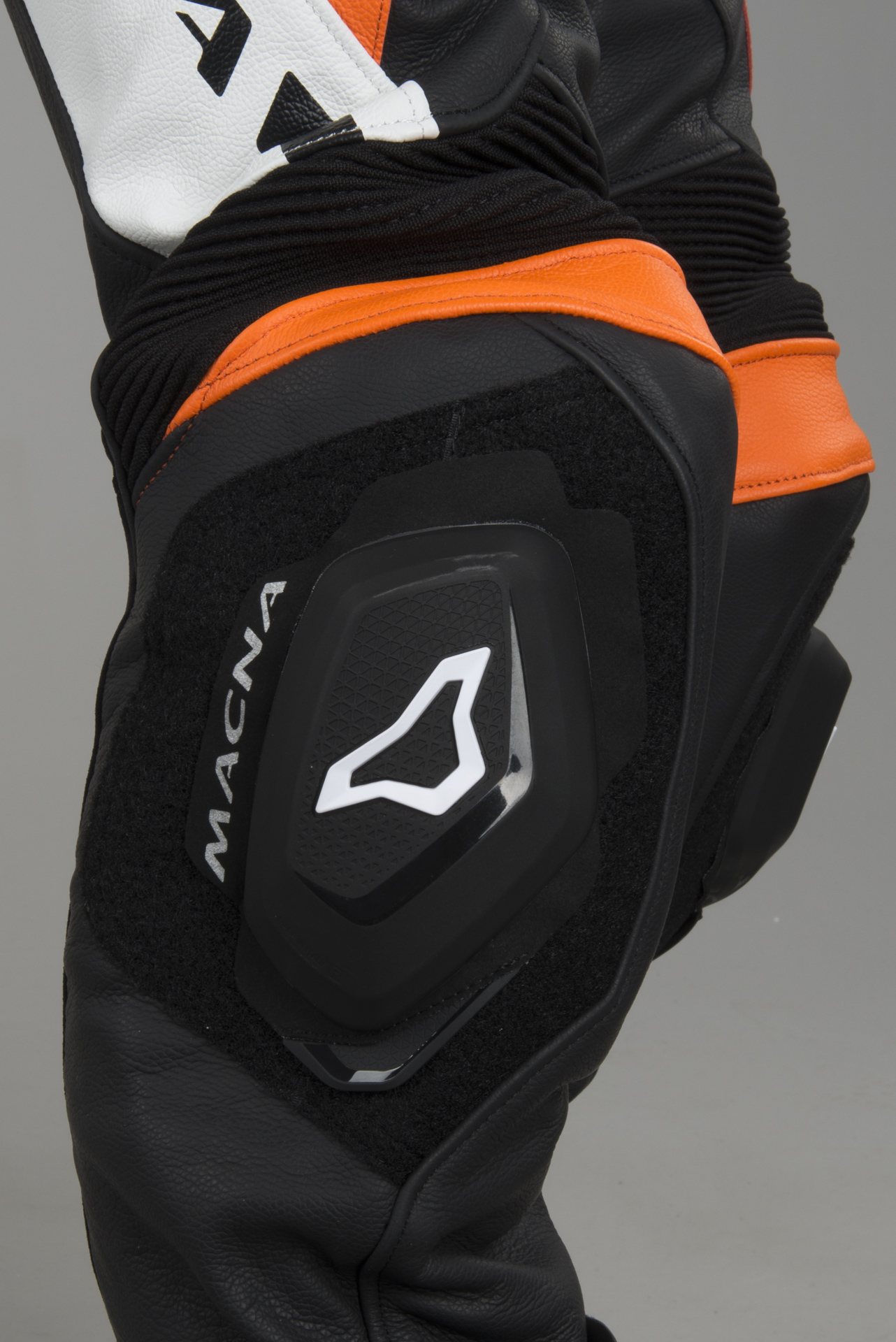Macna Hyper 2-Piece Leathers