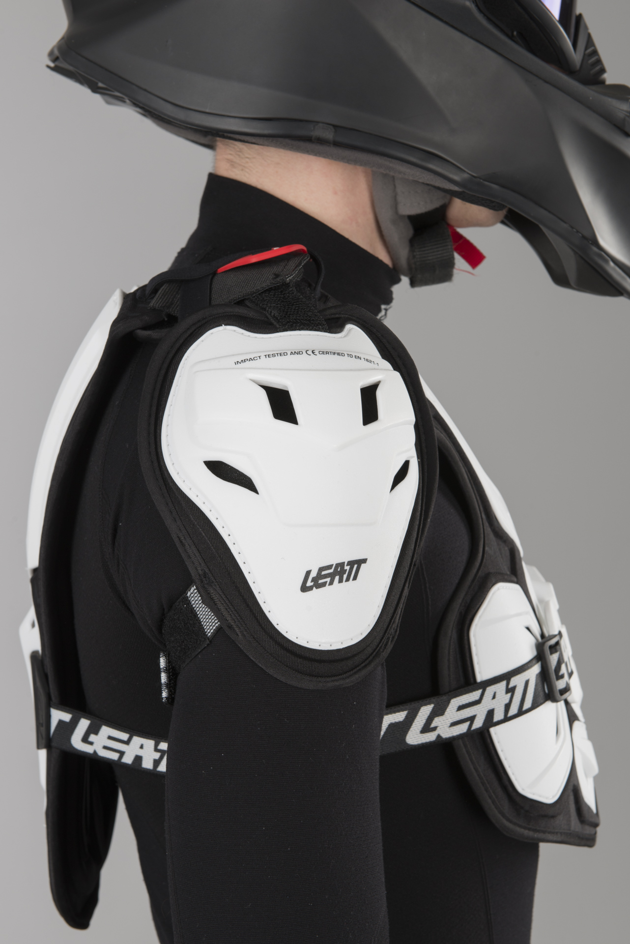 Leatt 5.5 Pro Junior Chest Protection