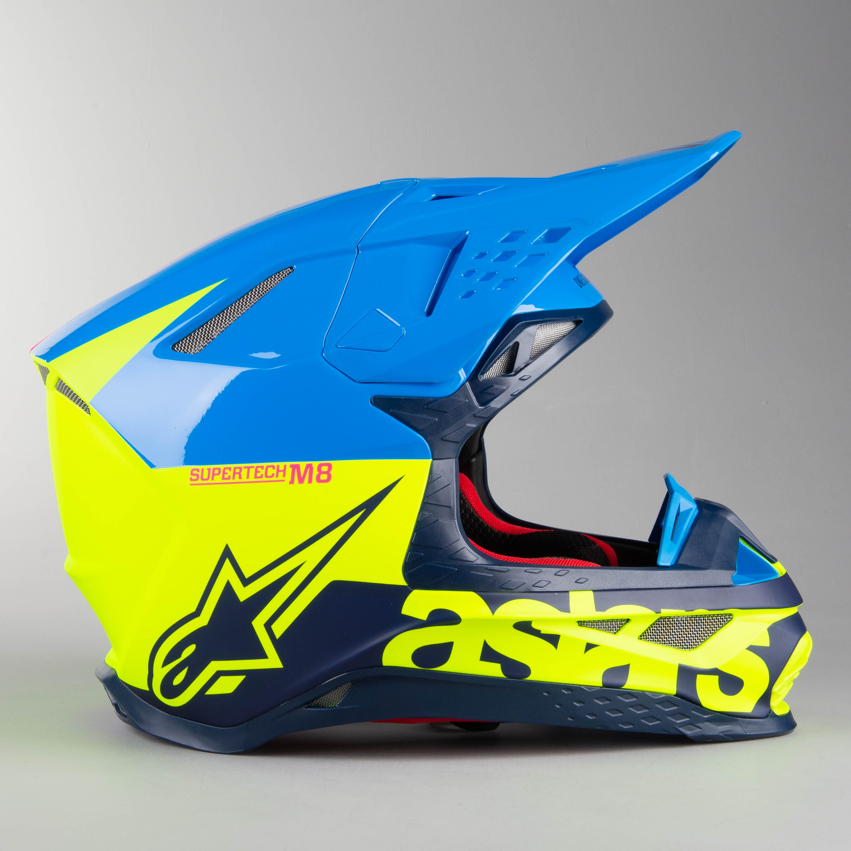 Alpinestars Supertech S-M8 Mips® Radium MX Helmet