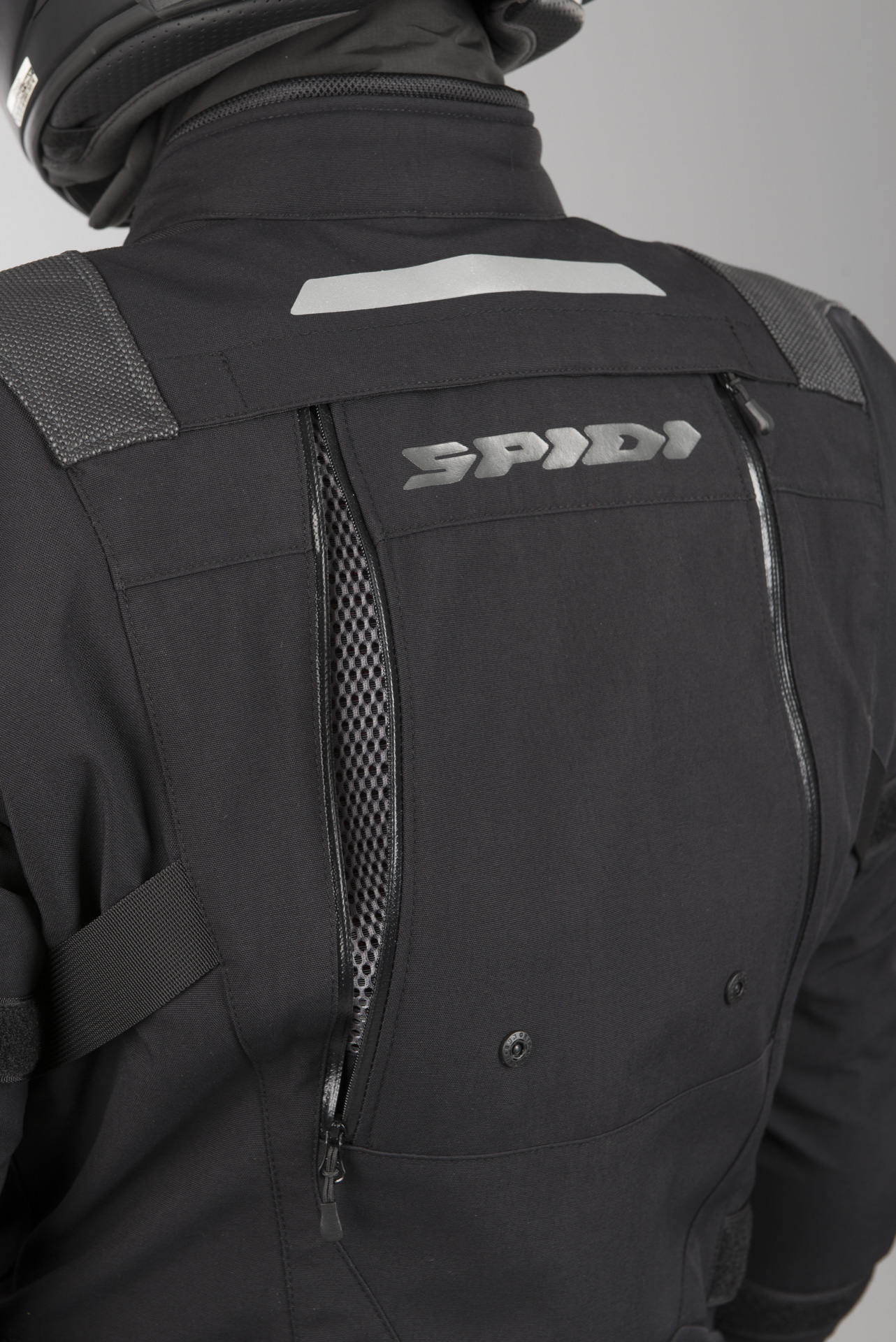 Sidi Armakore Jacket