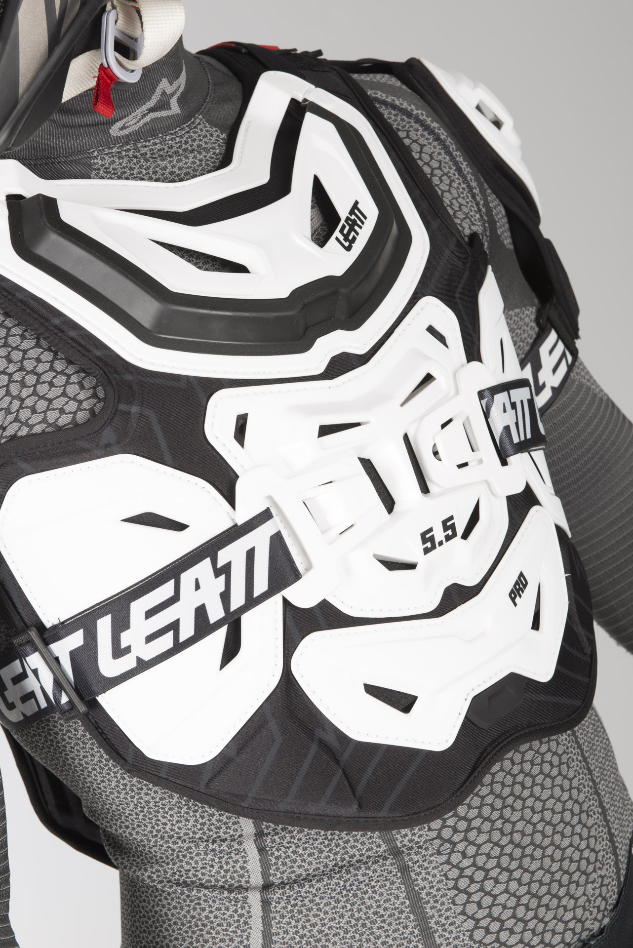 Borstbescherming Leatt 5.5 Pro