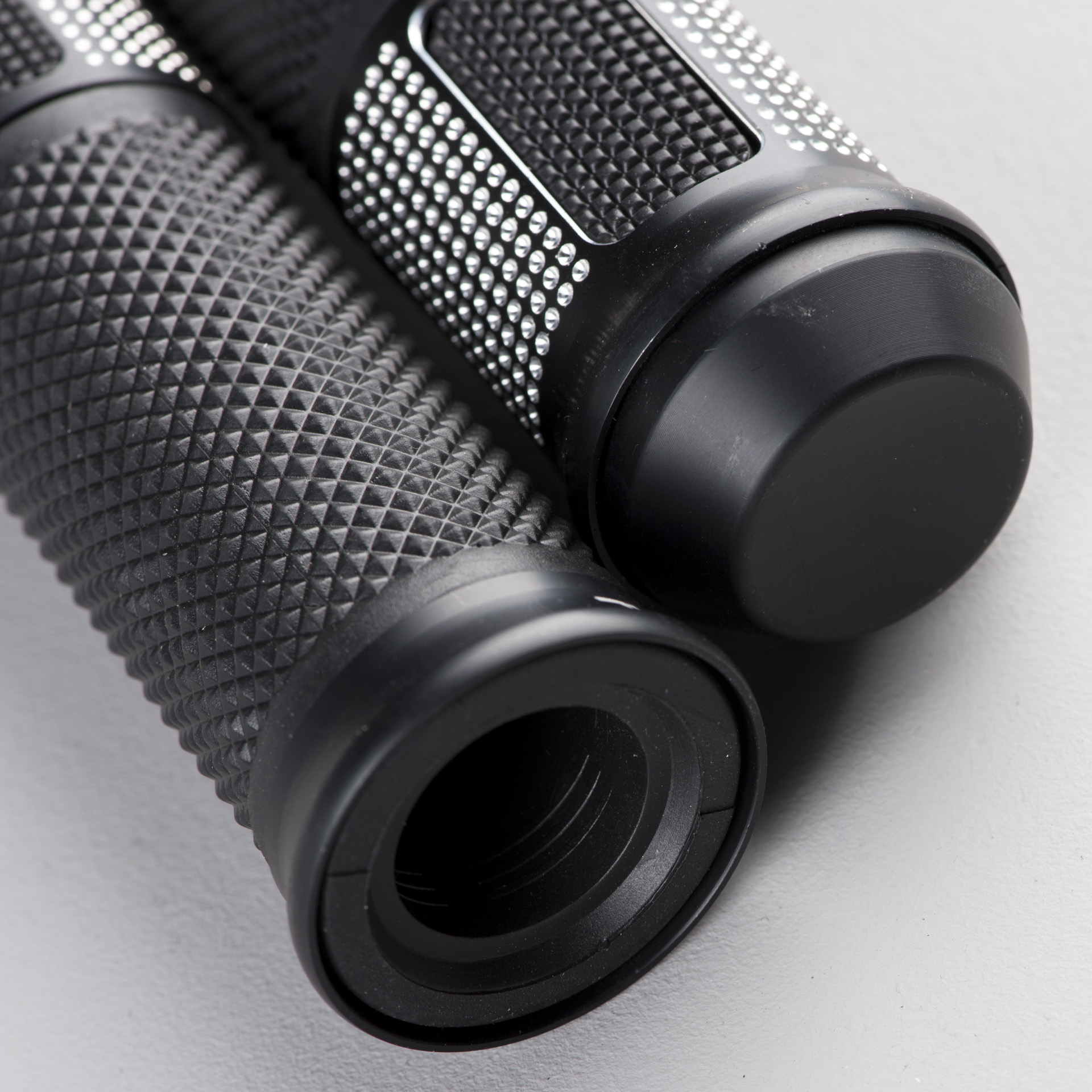 Snell Rocket Grips