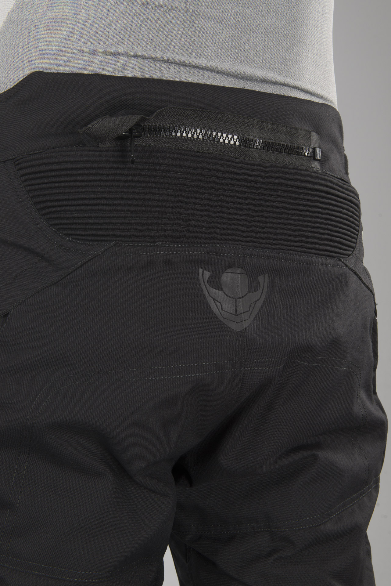 ON BOARD Stone 4 Seasons MC Trousers