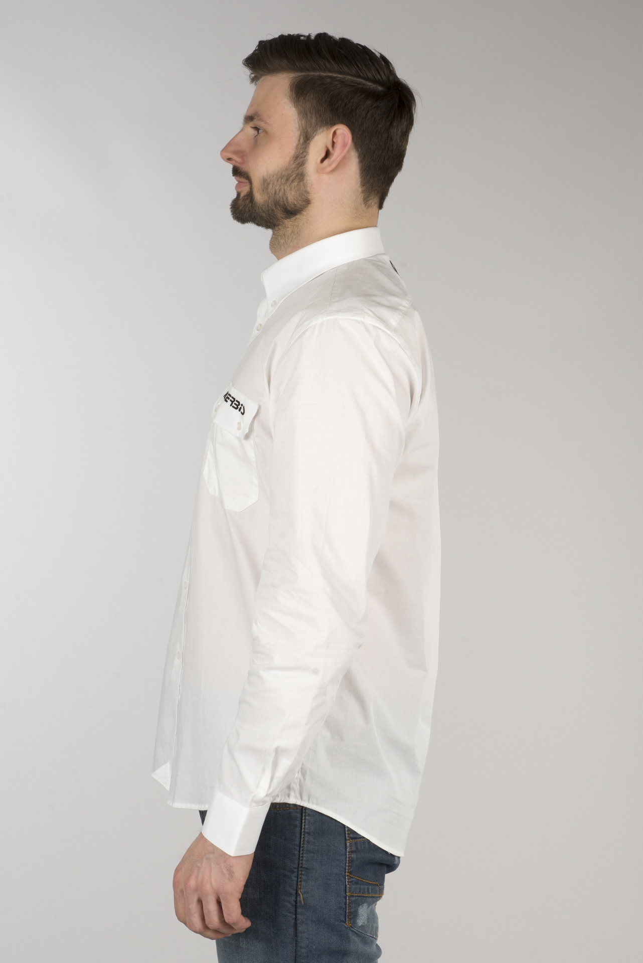 Skjorte Acerbis Impact Hvit Nå 10% Du sparer Sledstore.no Skjorte Brandit Slim men Hvit Nå 12% Du sparer sledstore.no