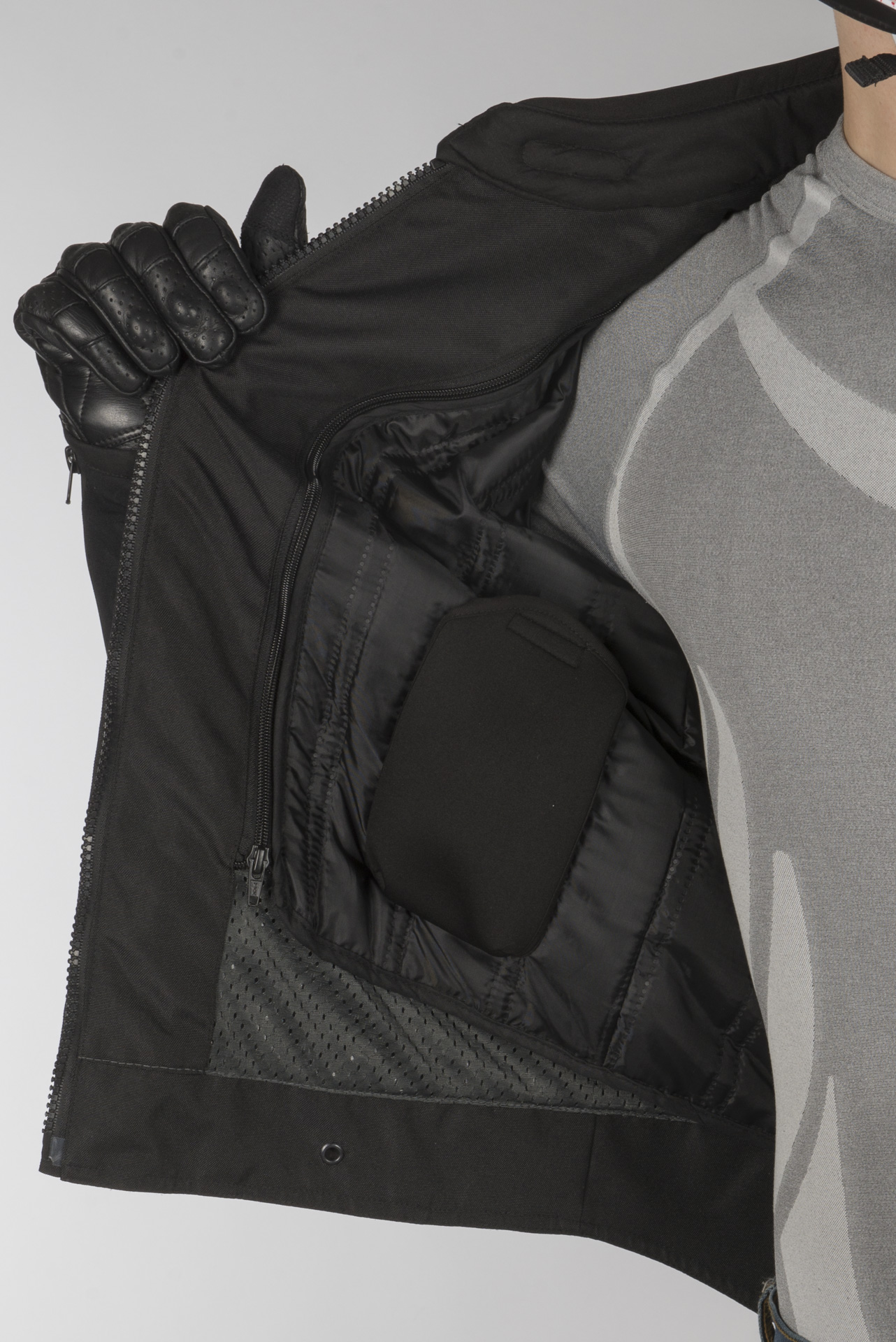 ON BOARD Dynamic Short Jacket