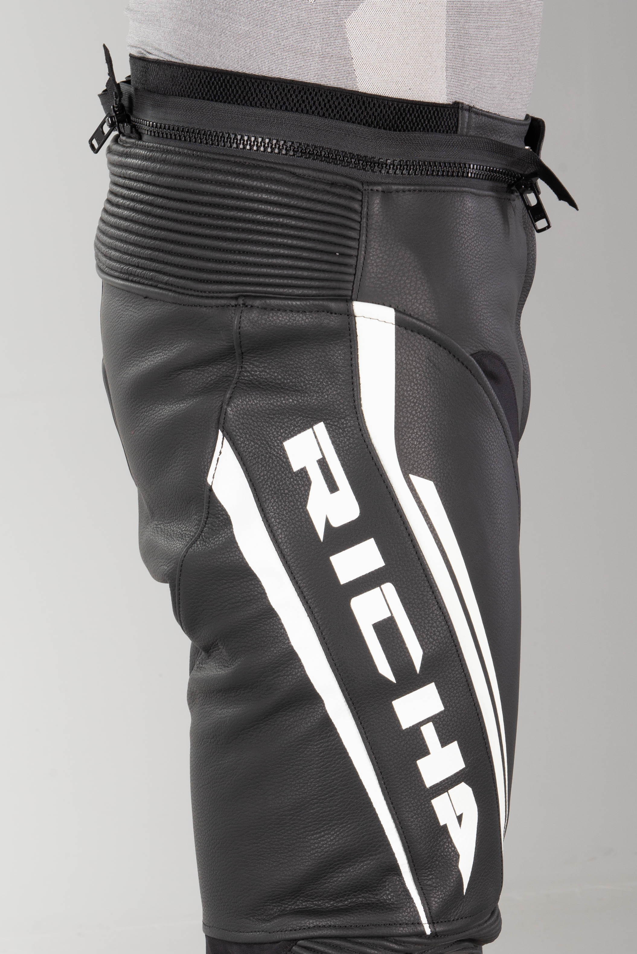 Richa Assen Trousers | 24MX