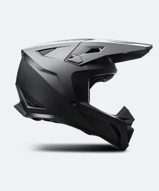 Crosshelm Raven Onyx