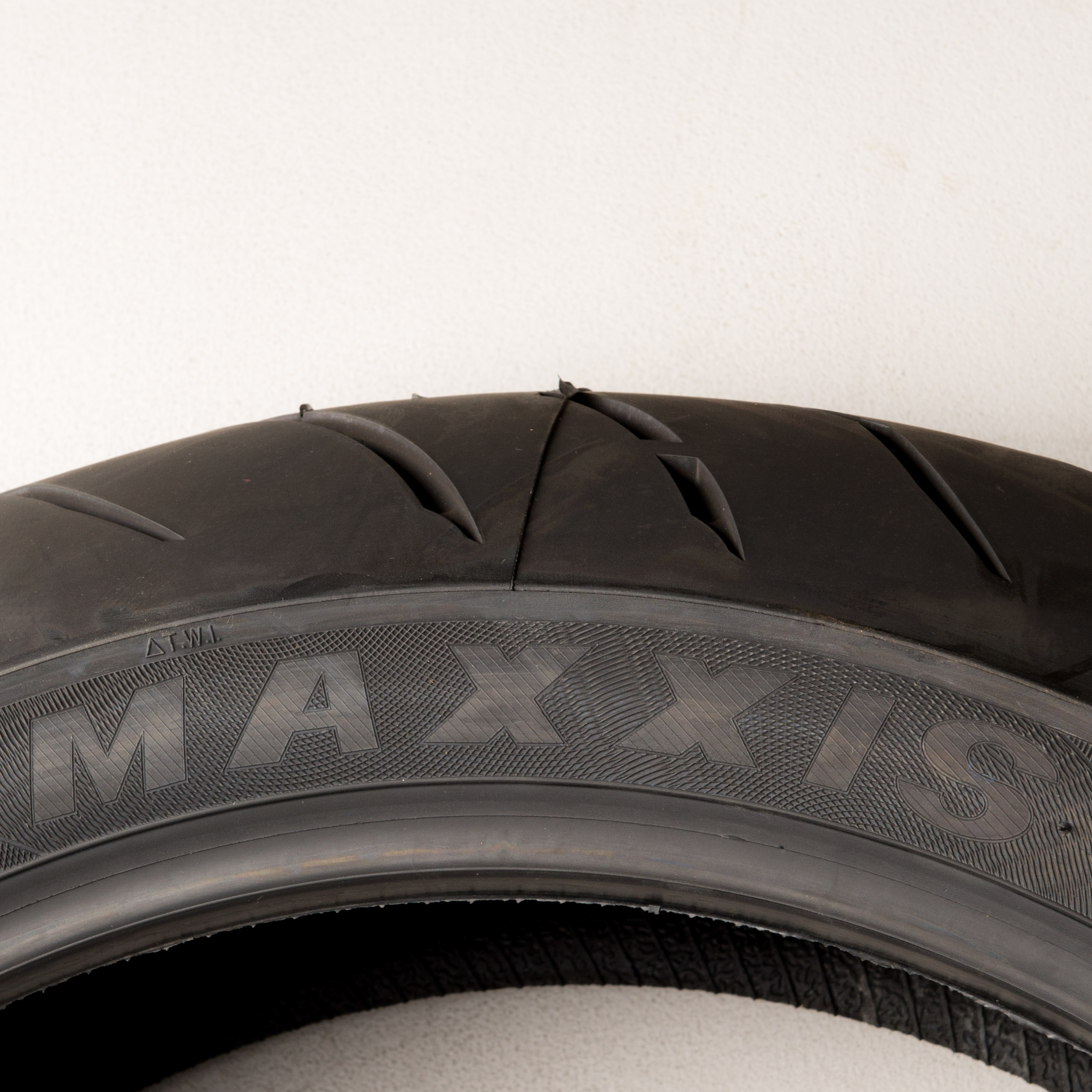 Maxxis Supermaxx ST MA-ST2-G Rear MC Tyre 180/55-17"