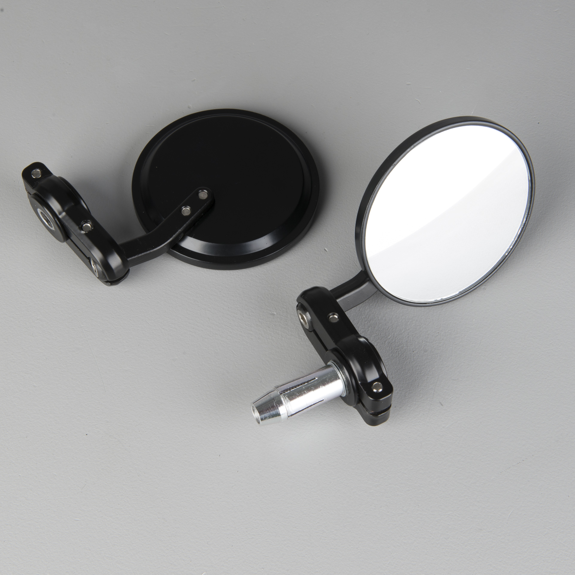 Snell bar outlet end mirrors