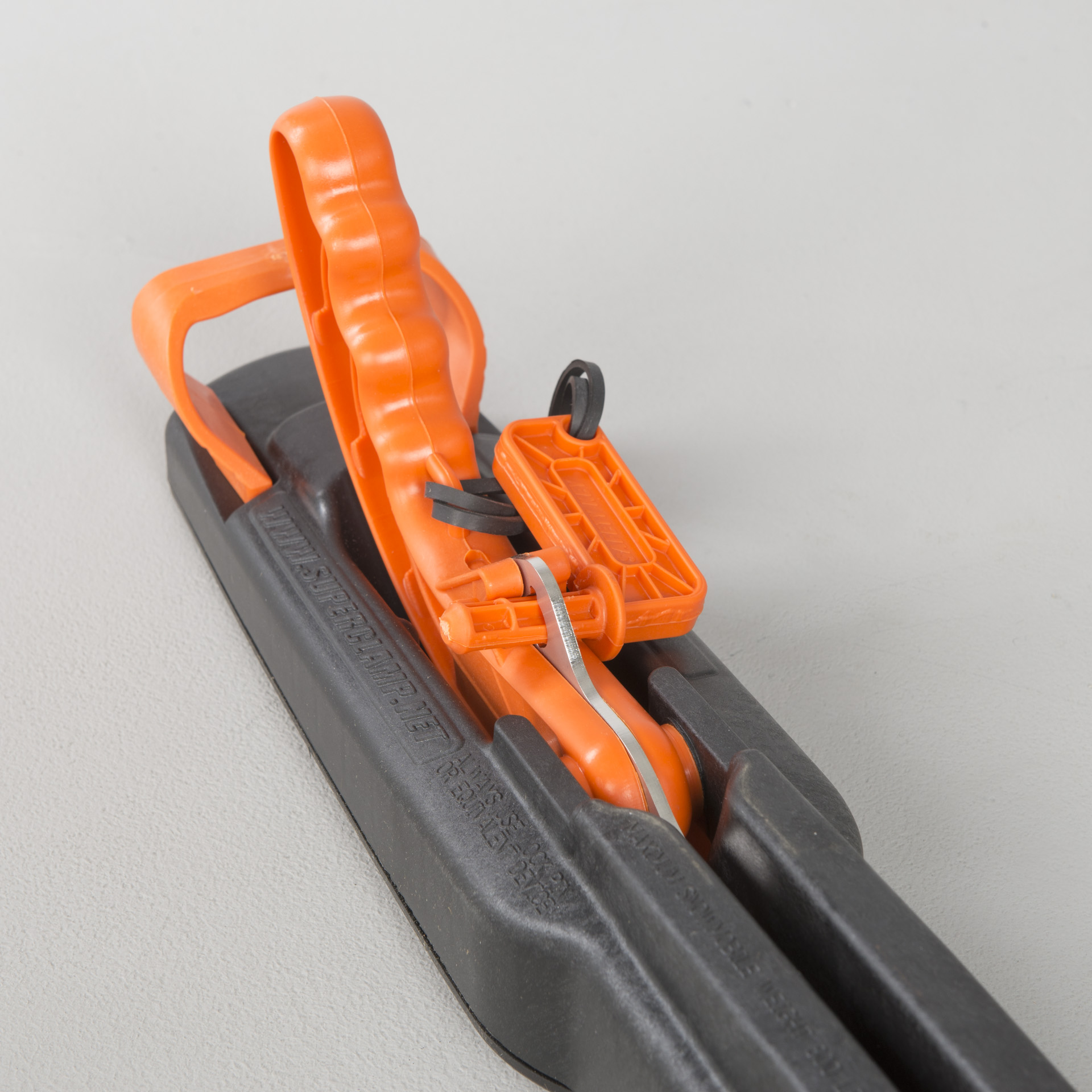 Kiinnitysjärjestelmä Superclamp II Tie-Down