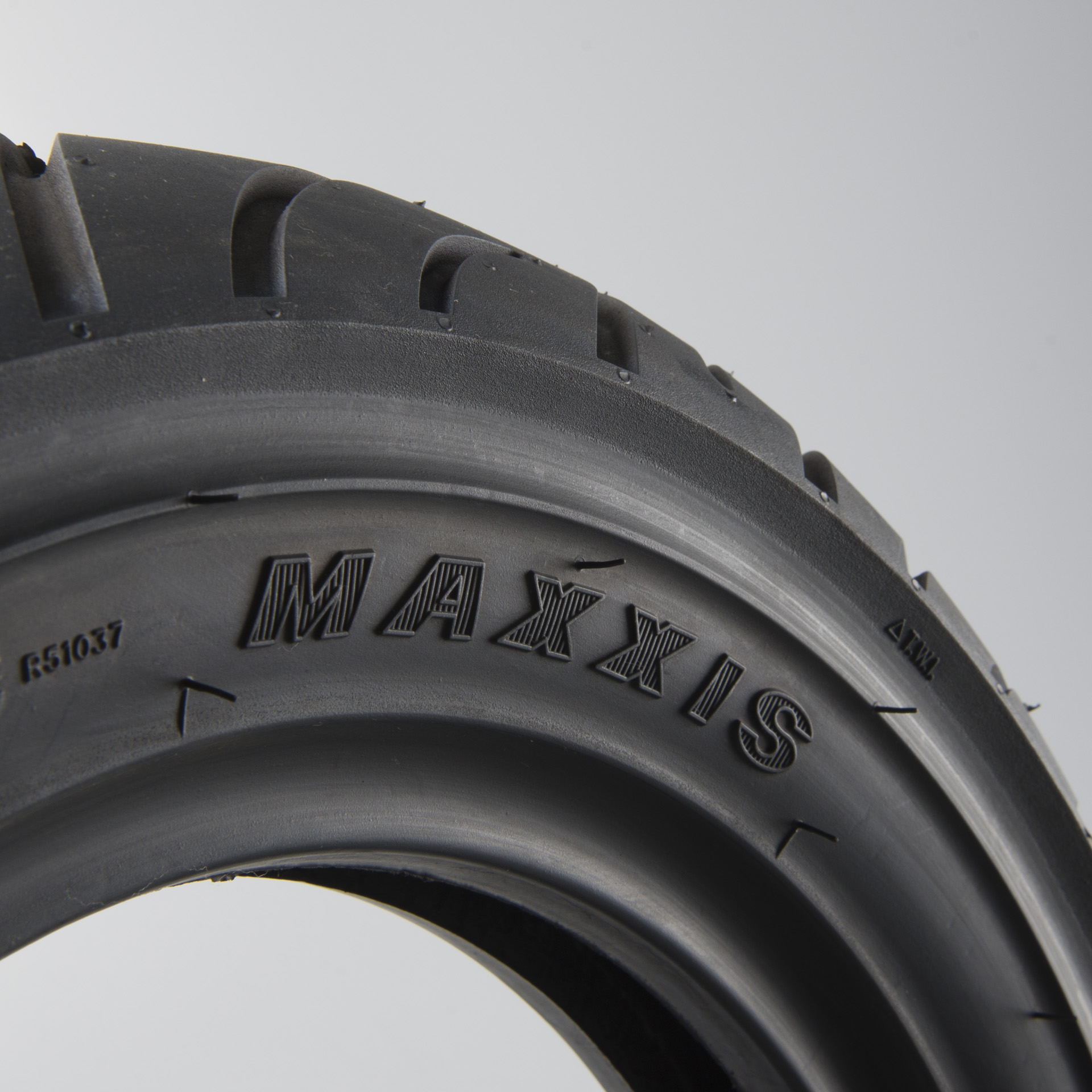 Maxxis M6029 Front/Rear MC Tyre 10"