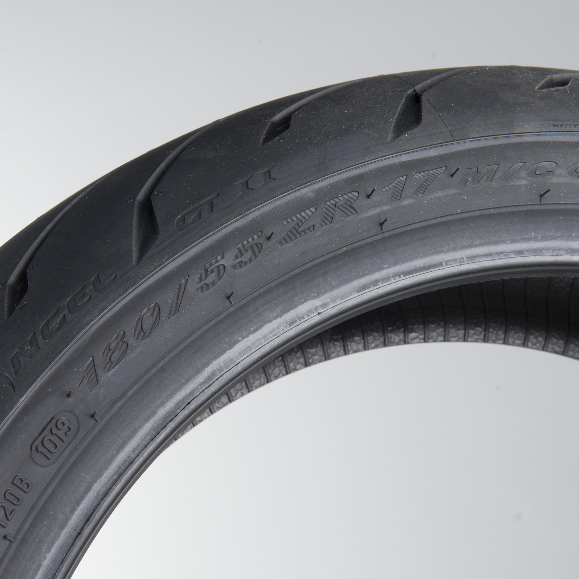 Neumático Trasero Pirelli Angel GT II