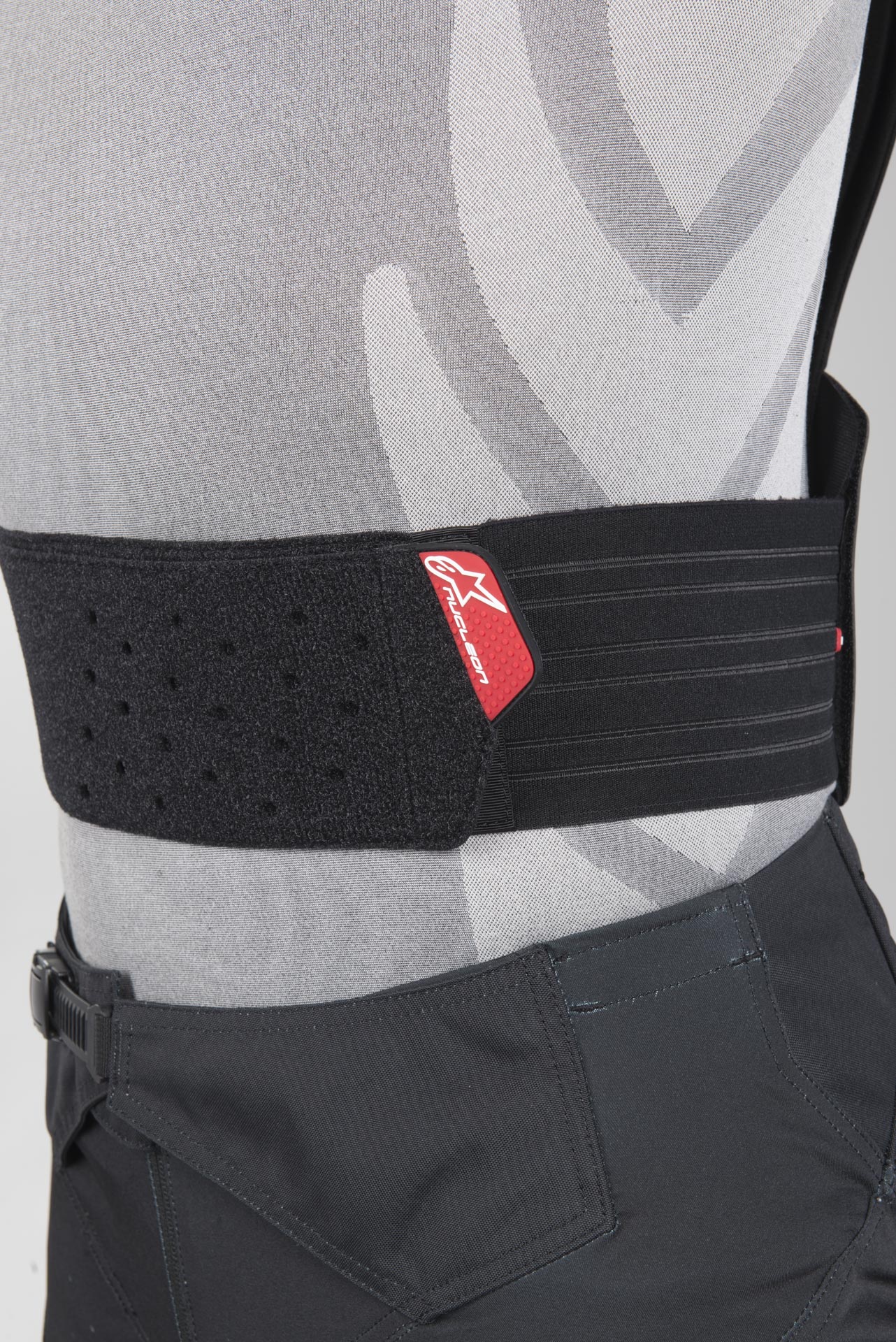 Alpinestars Nucleon Kr-cell Back Protector Size XL Black/red For Sale - View #8
