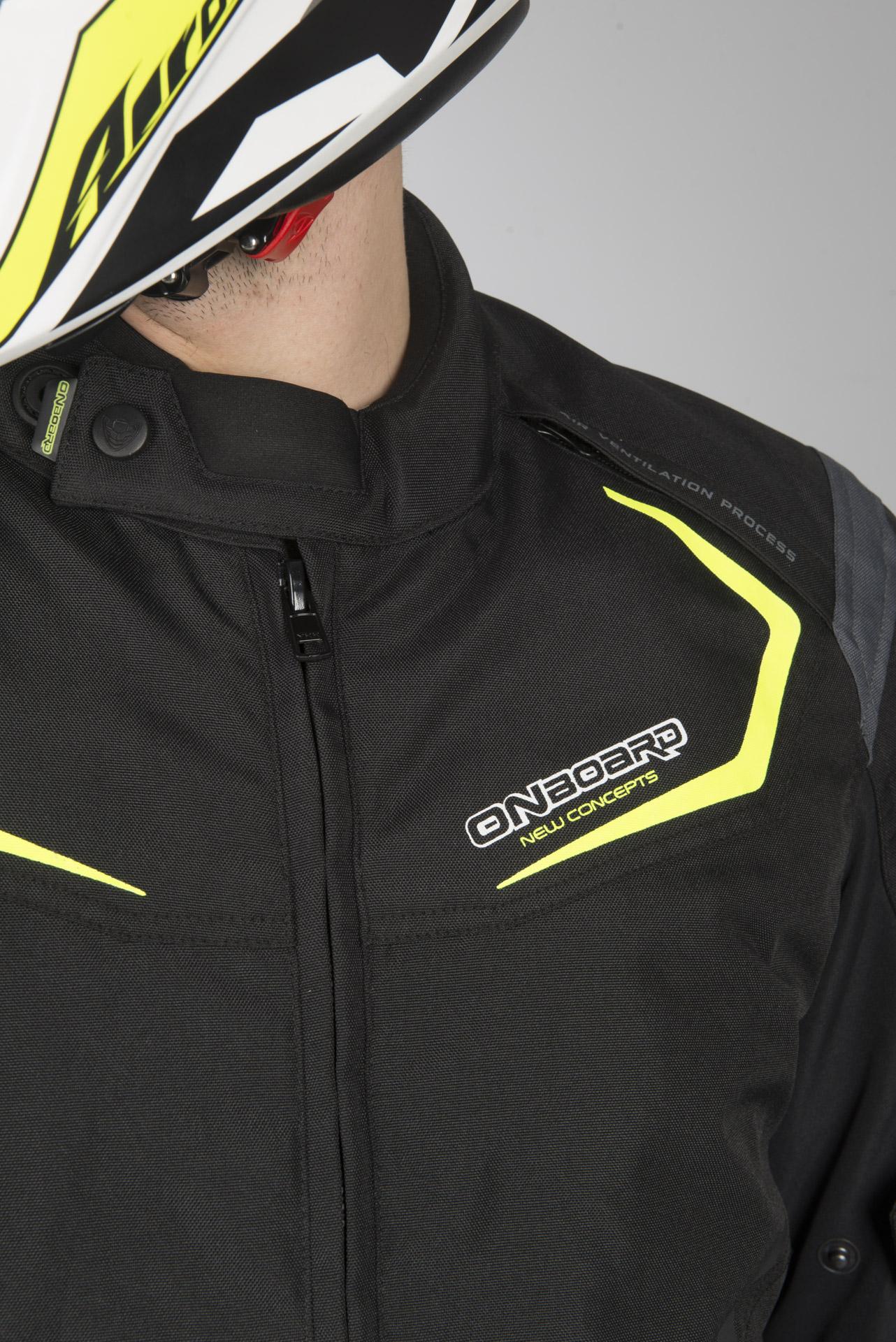 ON BOARD Dynamic Short Jacket